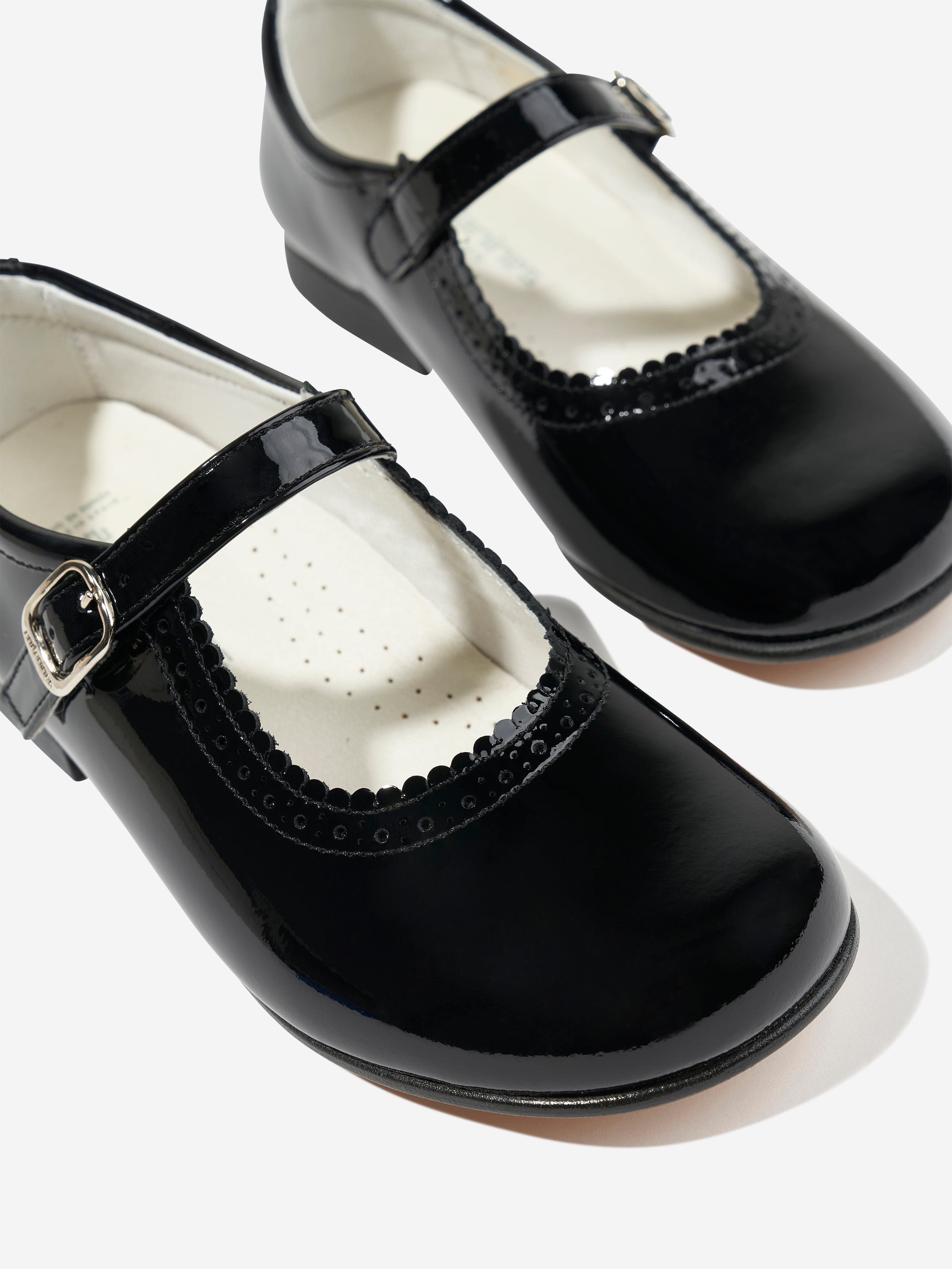 Andanines Girls Mary Jane Shoes in Black