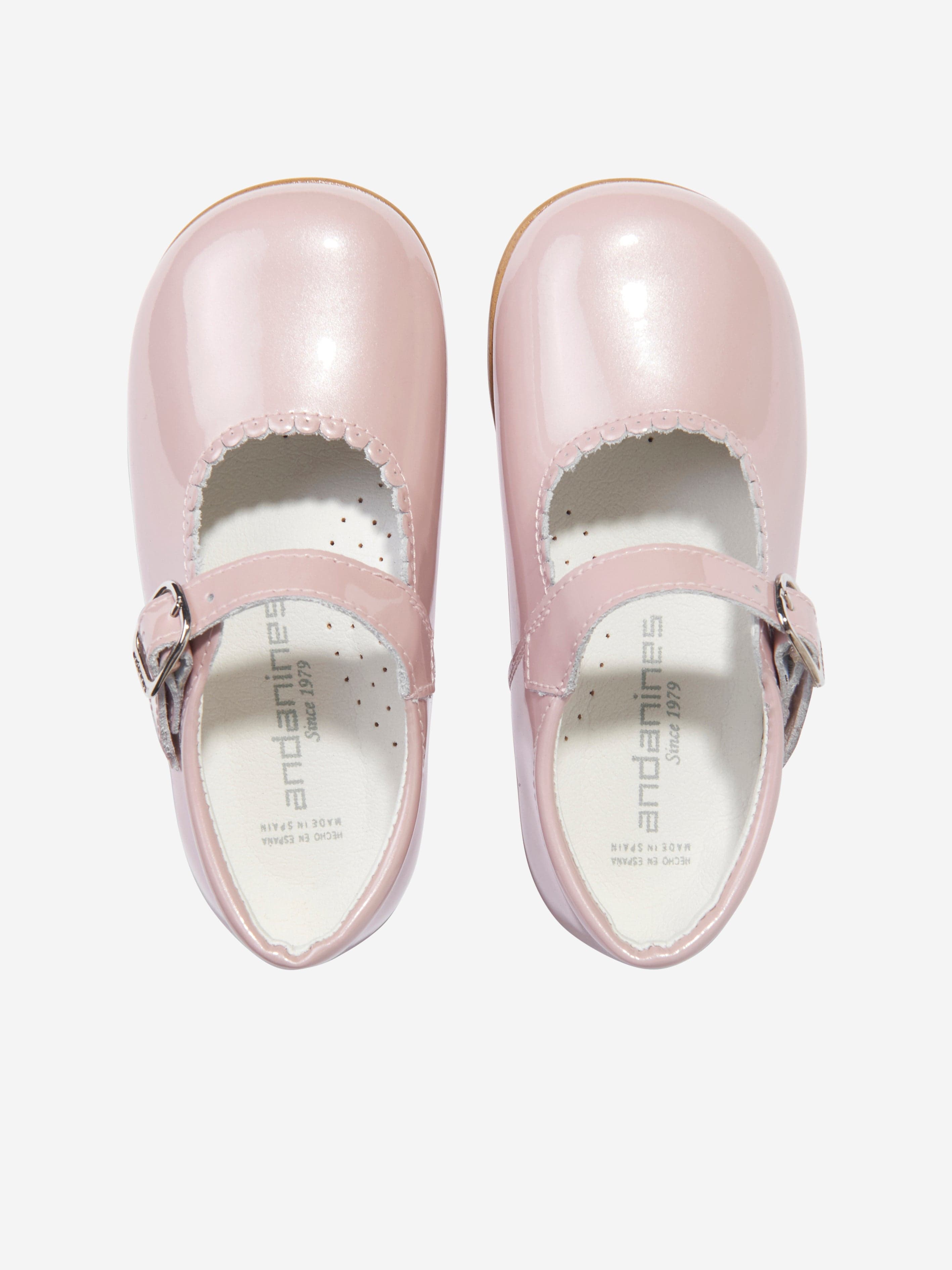 Andanines Girls Patent Leather Mary Jane Shoes in Pink