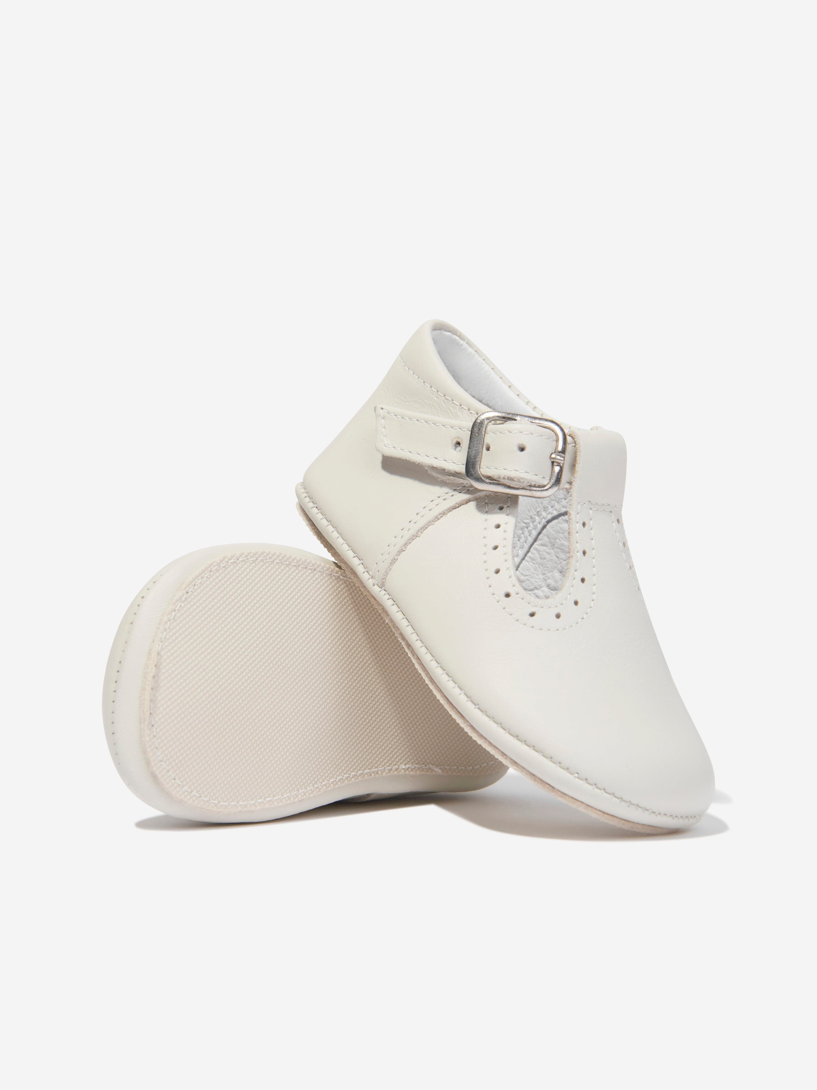 Andanines Baby Leather T-Bar Shoes in Beige