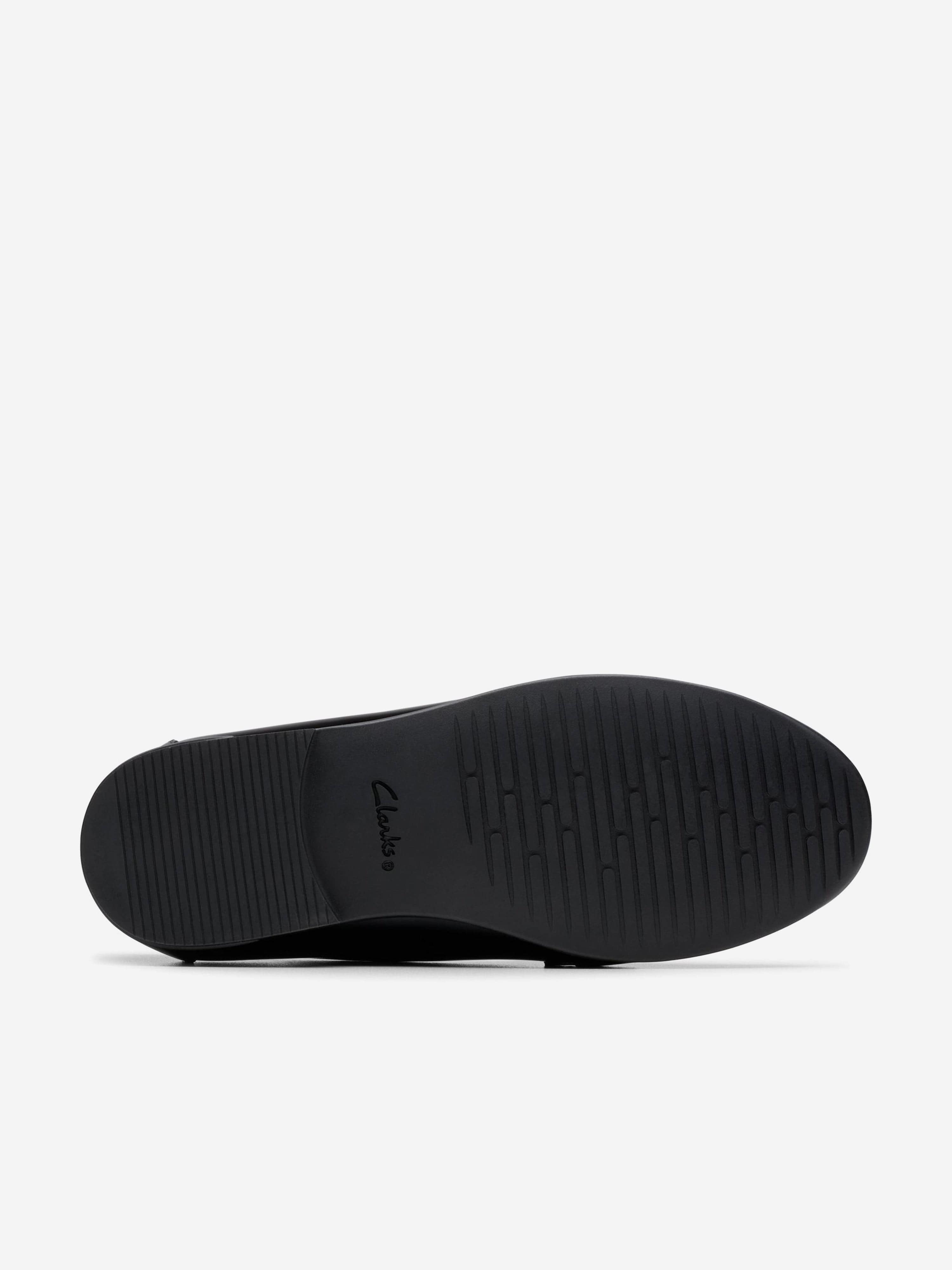 Clarks Girls Patent Leather Finja Loafers in Black (Standard Fit)