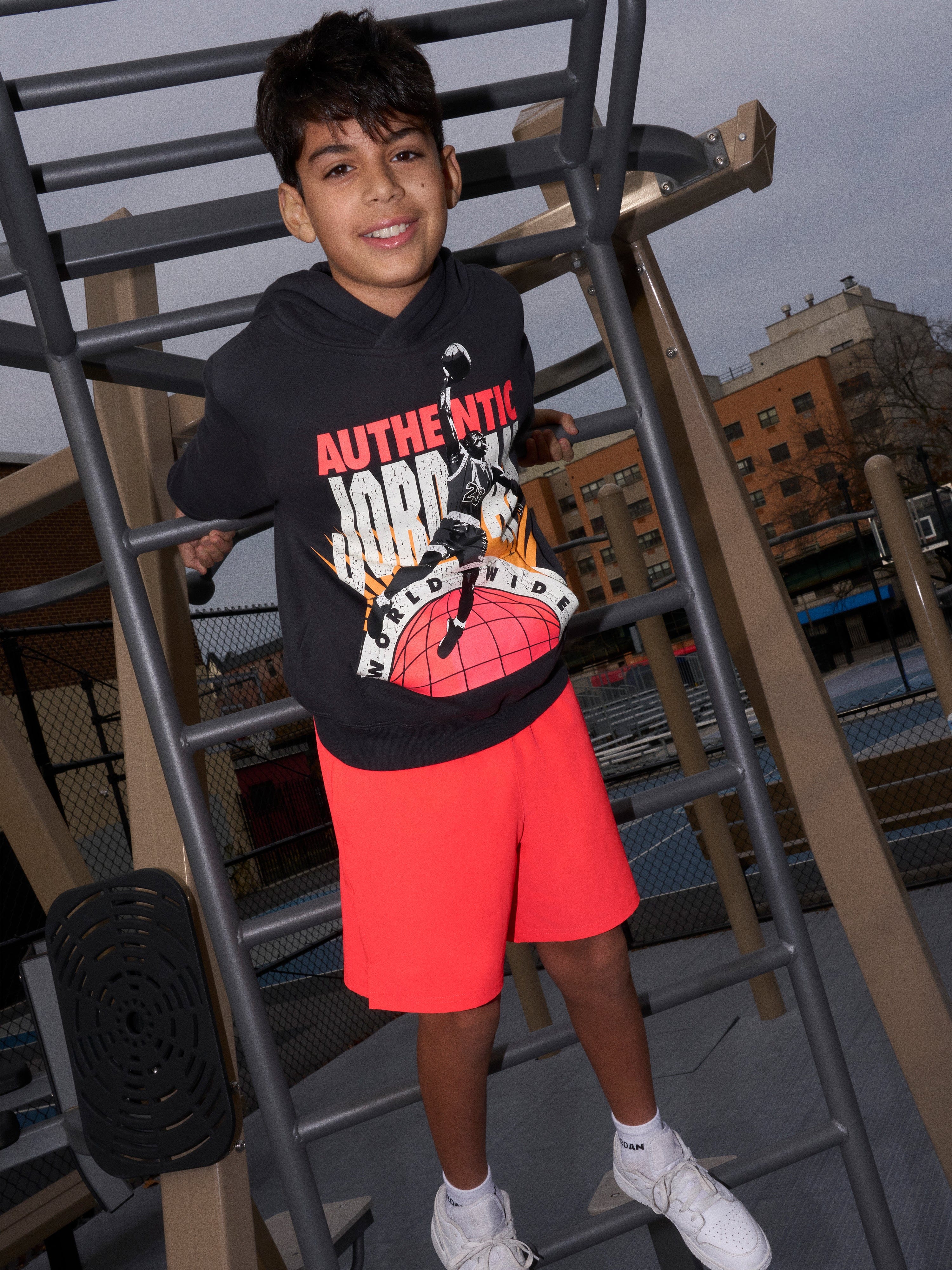 Jordan Boys Authentic Jordan Hoodie in Black