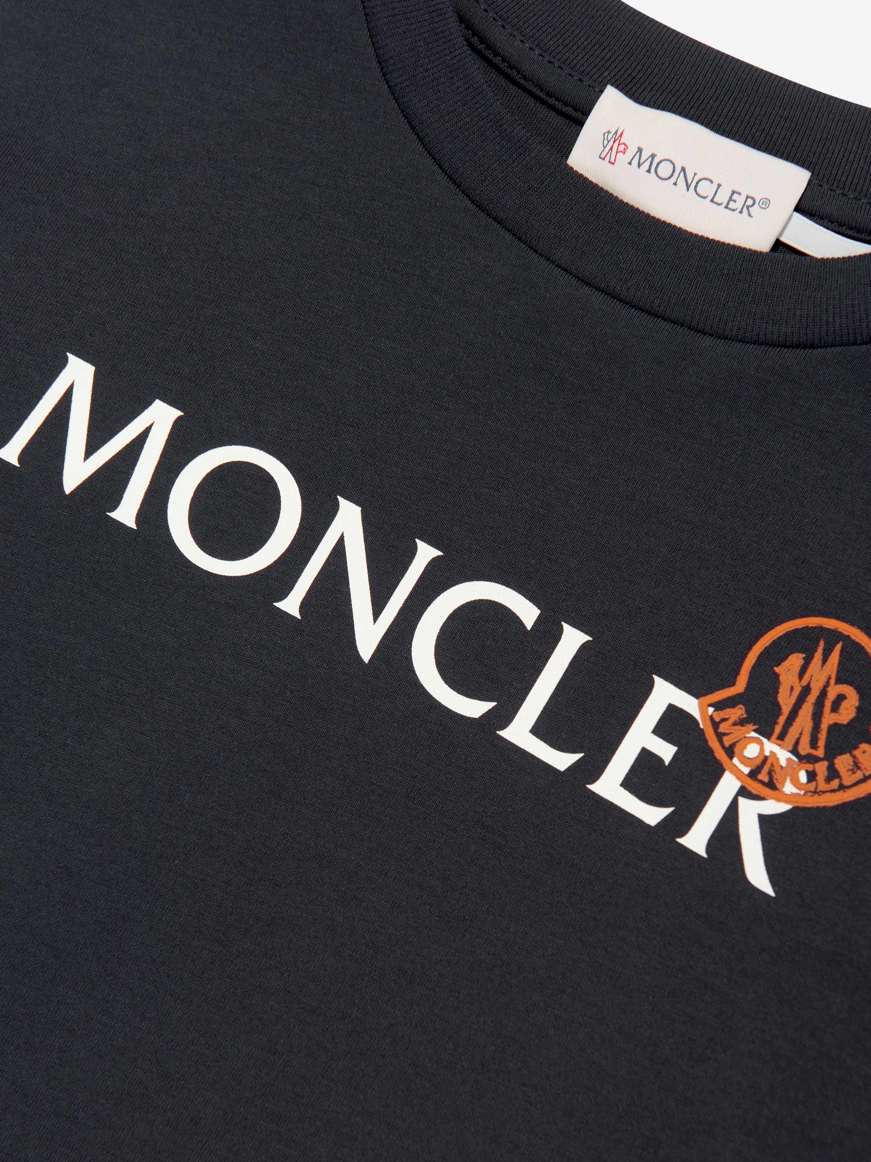 Moncler Enfant Boys Long Sleeve Logo T-Shirt in Navy