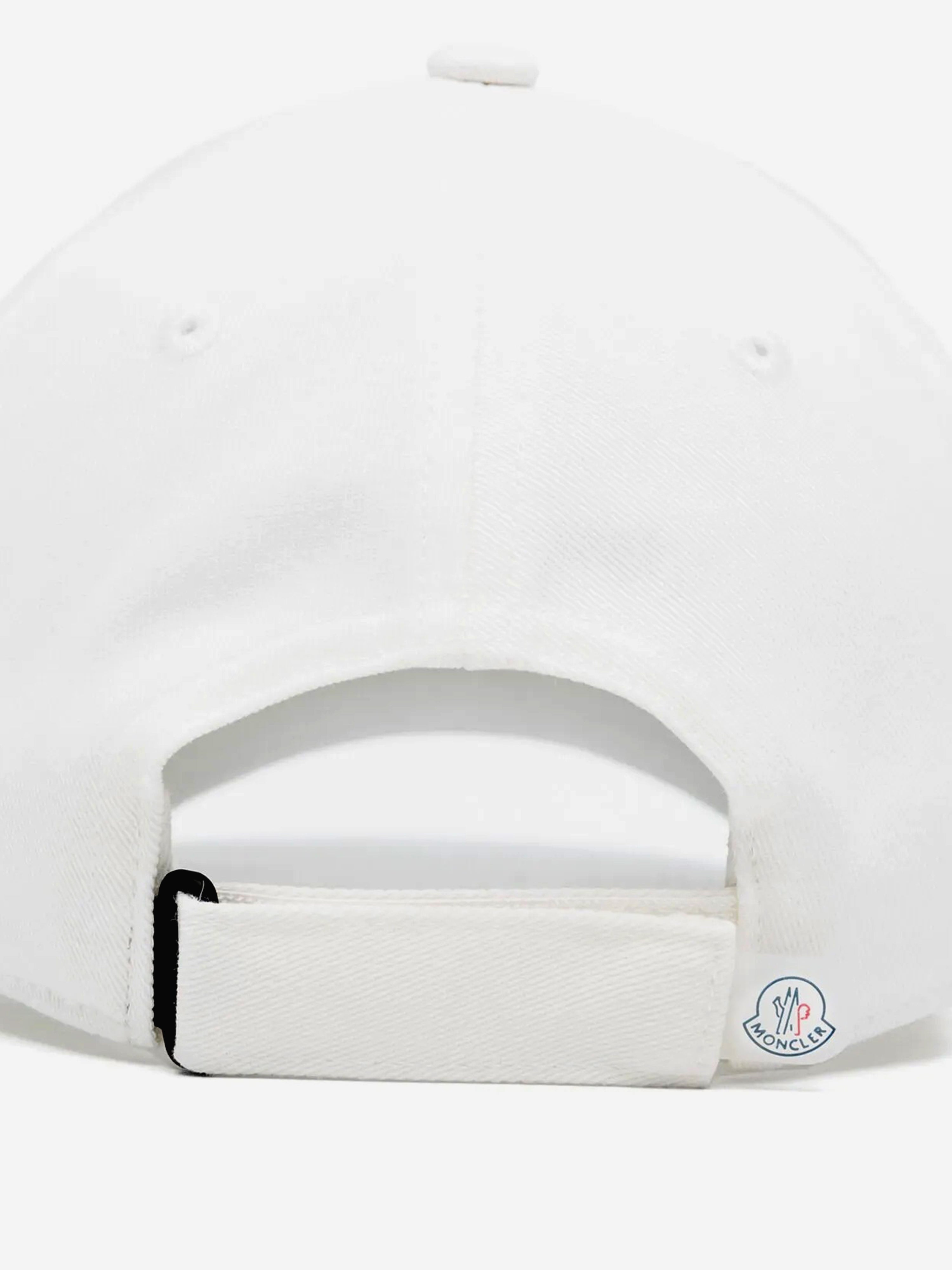 Moncler Enfant Boys Logo Cap in White