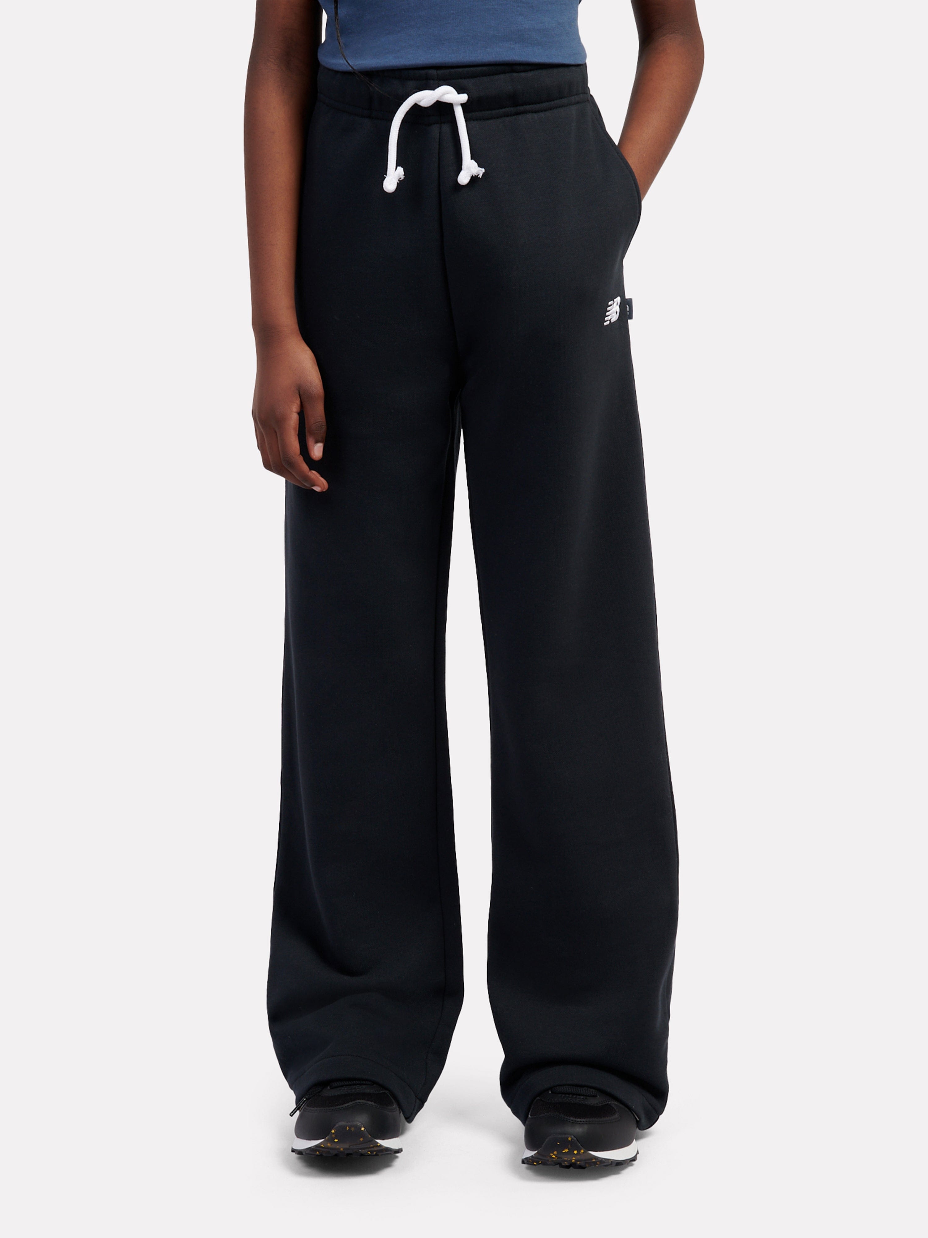 New Balance Girls FT Small Logo Wide Leg Joggers in Black