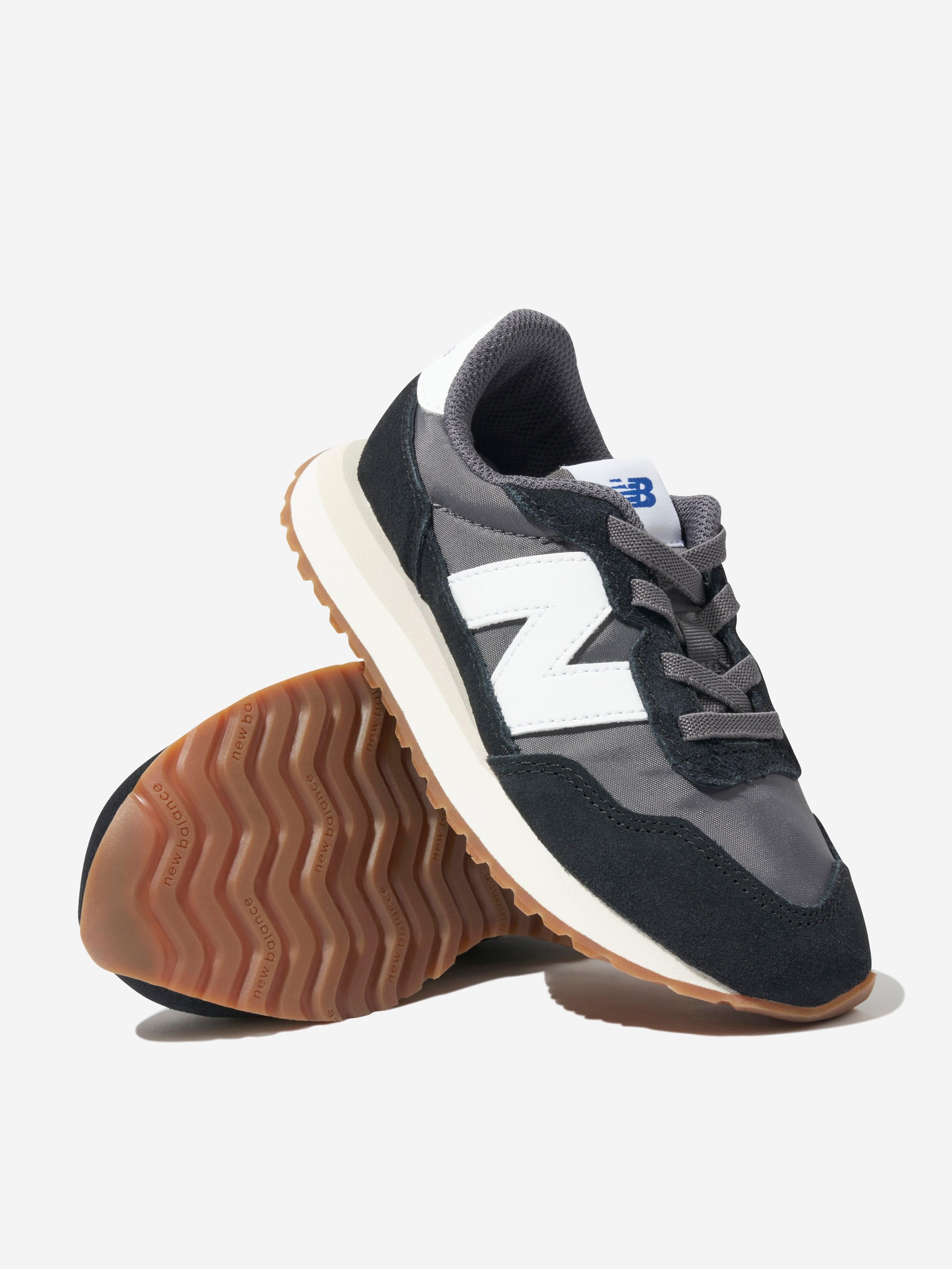 New Balance Kids 237 Lace Up Logo Trainers in Black