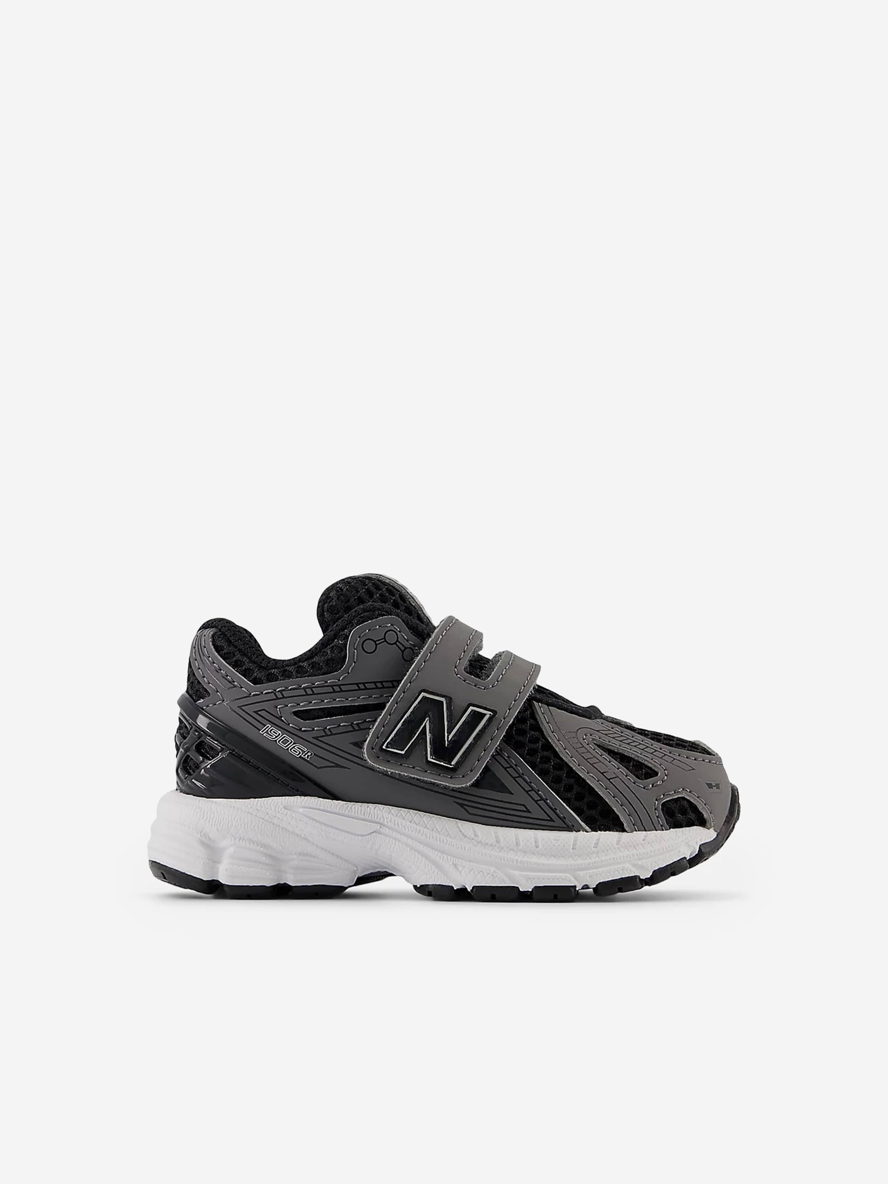 New Balance Kids 1906 Trainers in Black