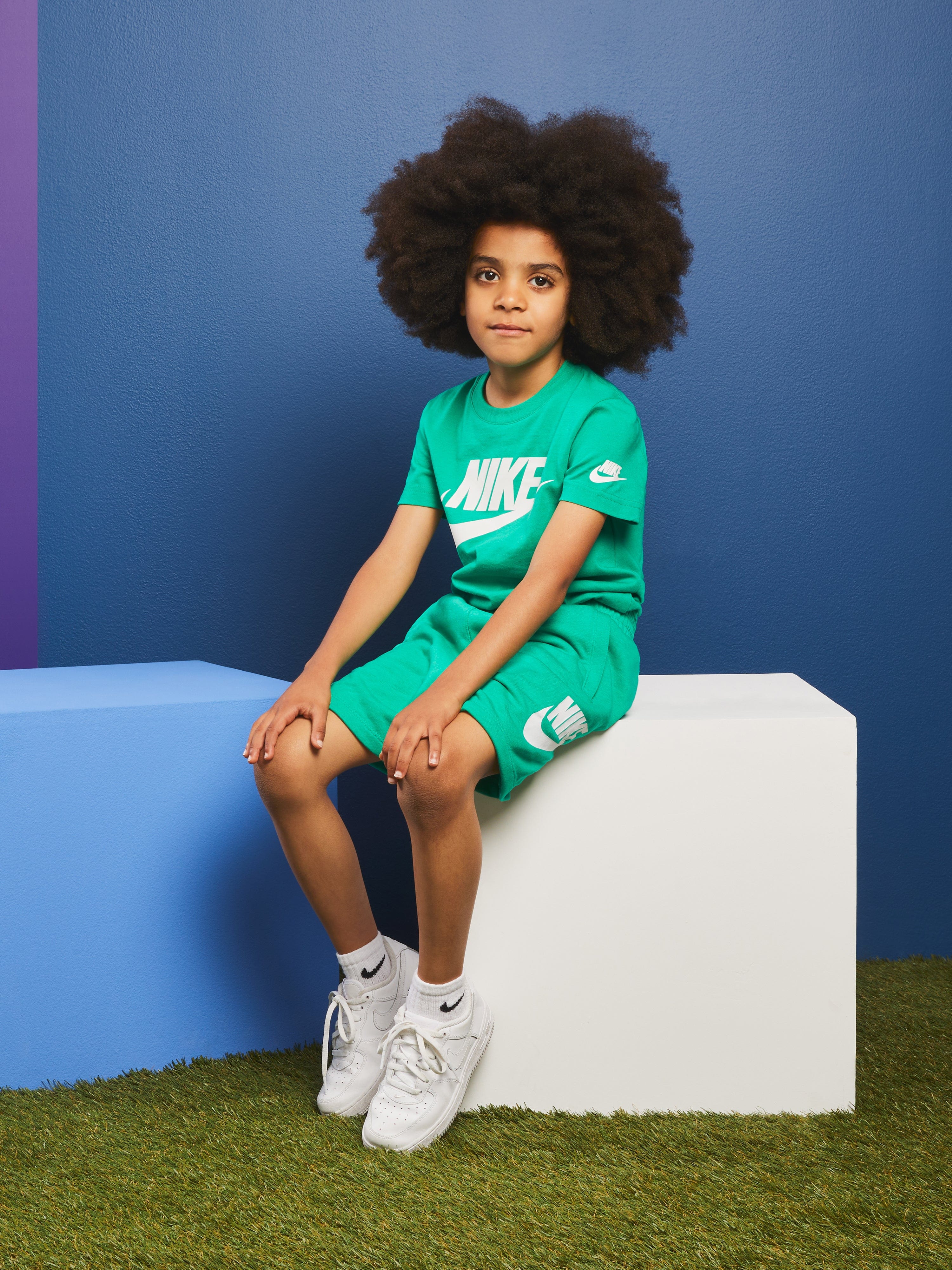 Nike Boys Futura Evergreen T-Shirt in Green