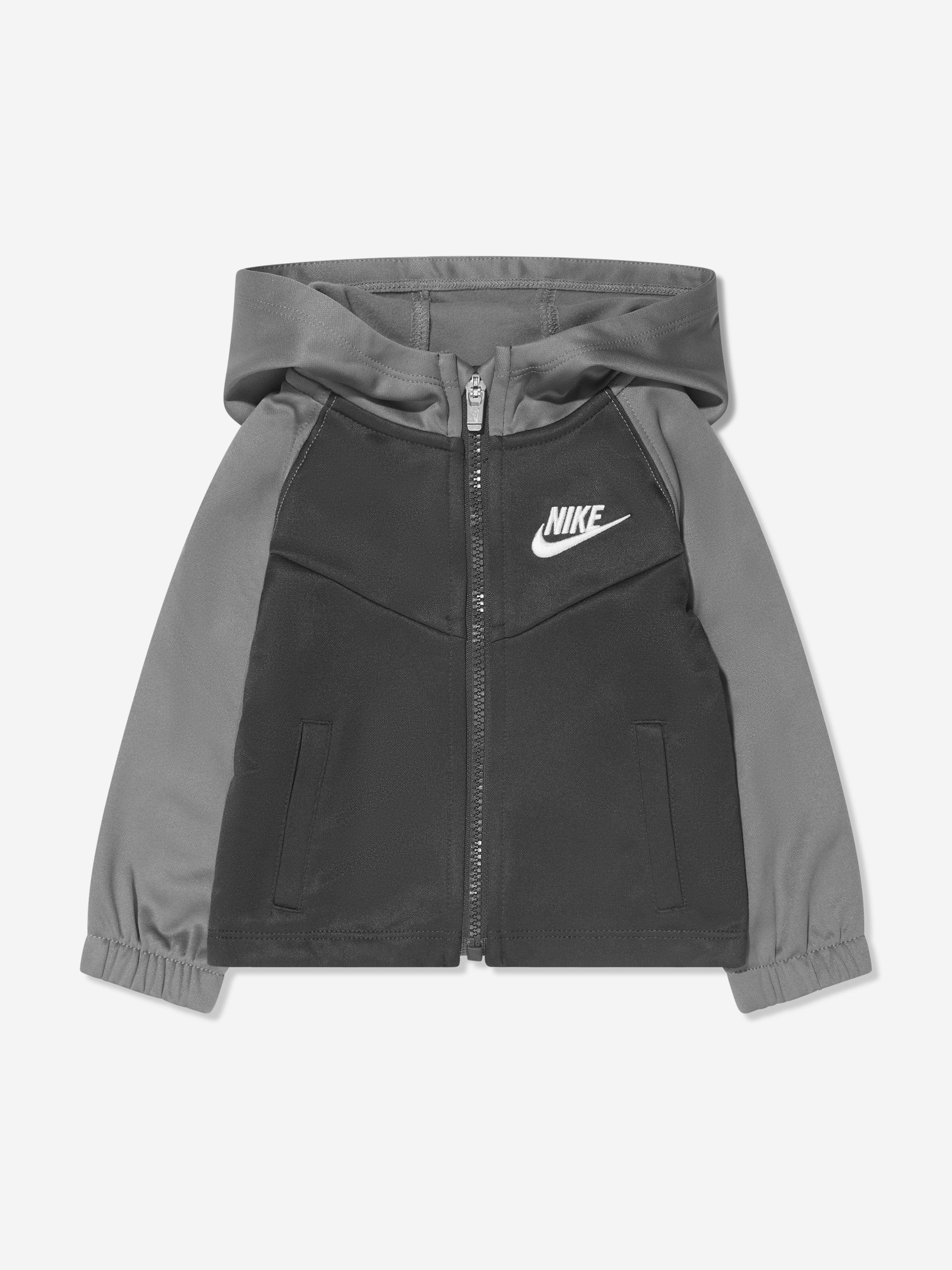 Nike Boys Lifestyle Essential Tracksuit in Grey