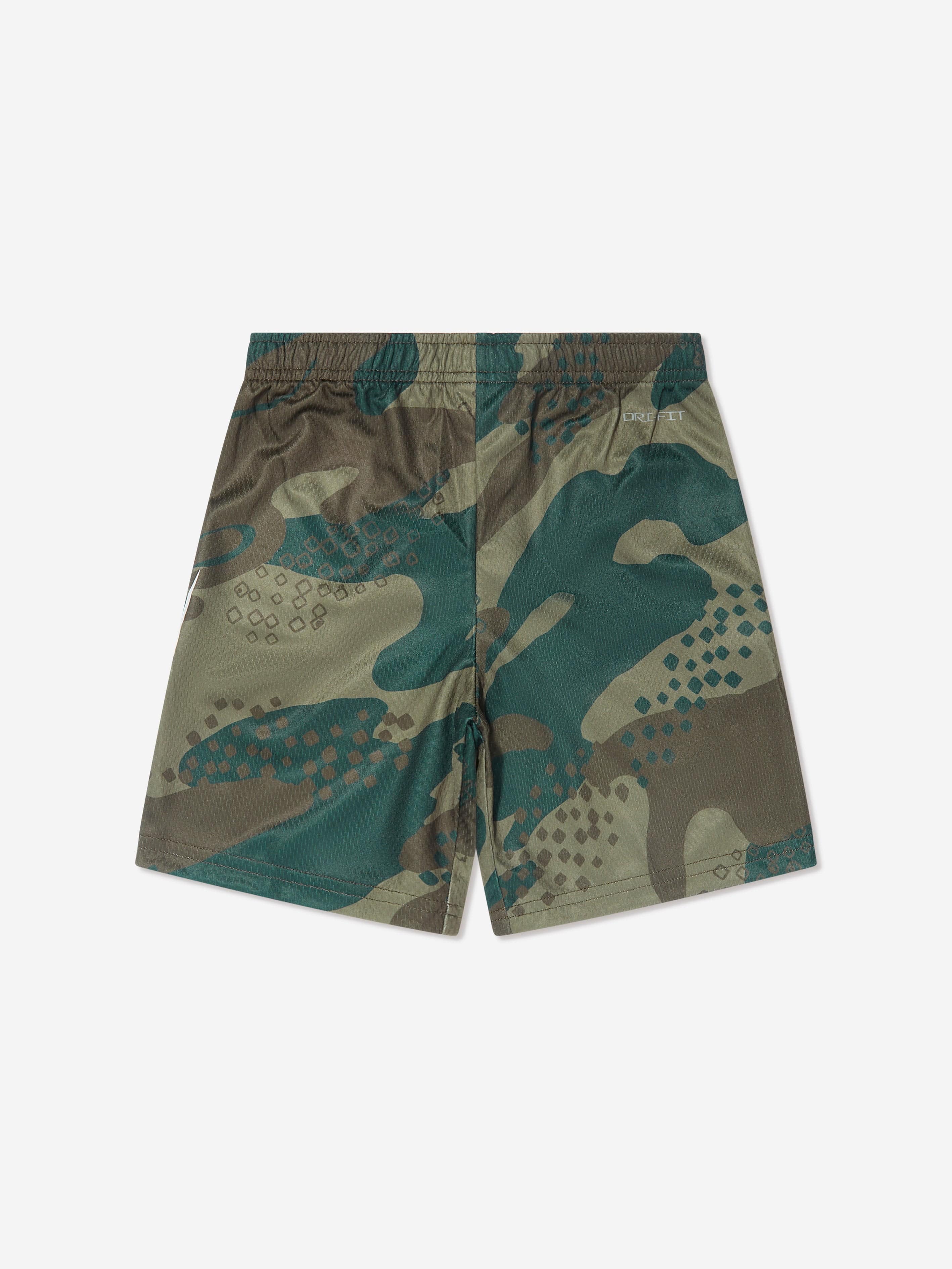 Nike Boys Club Camo Shorts in Green