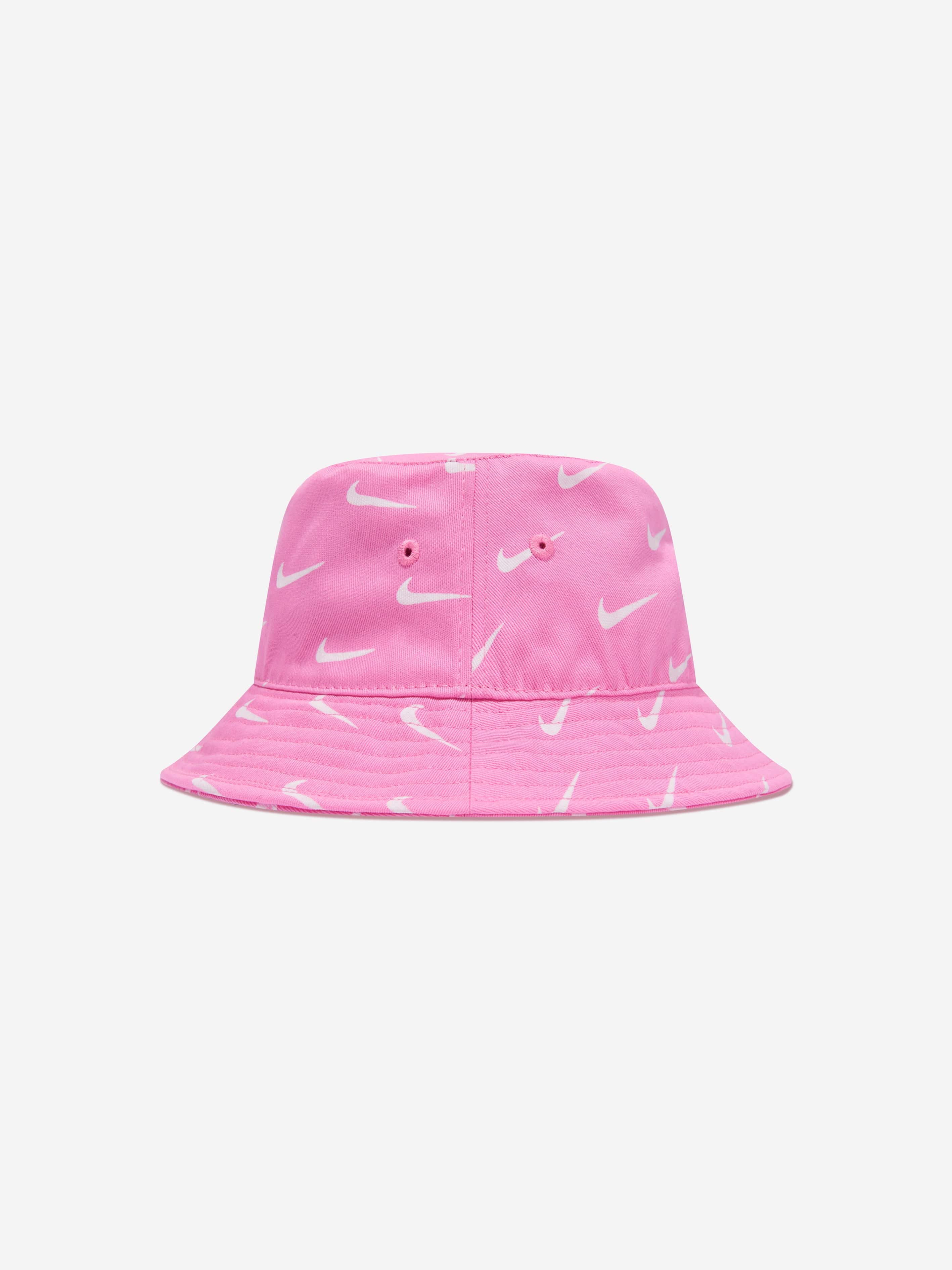 Nike Girls Swoosh Print Bucket Hat in Pink