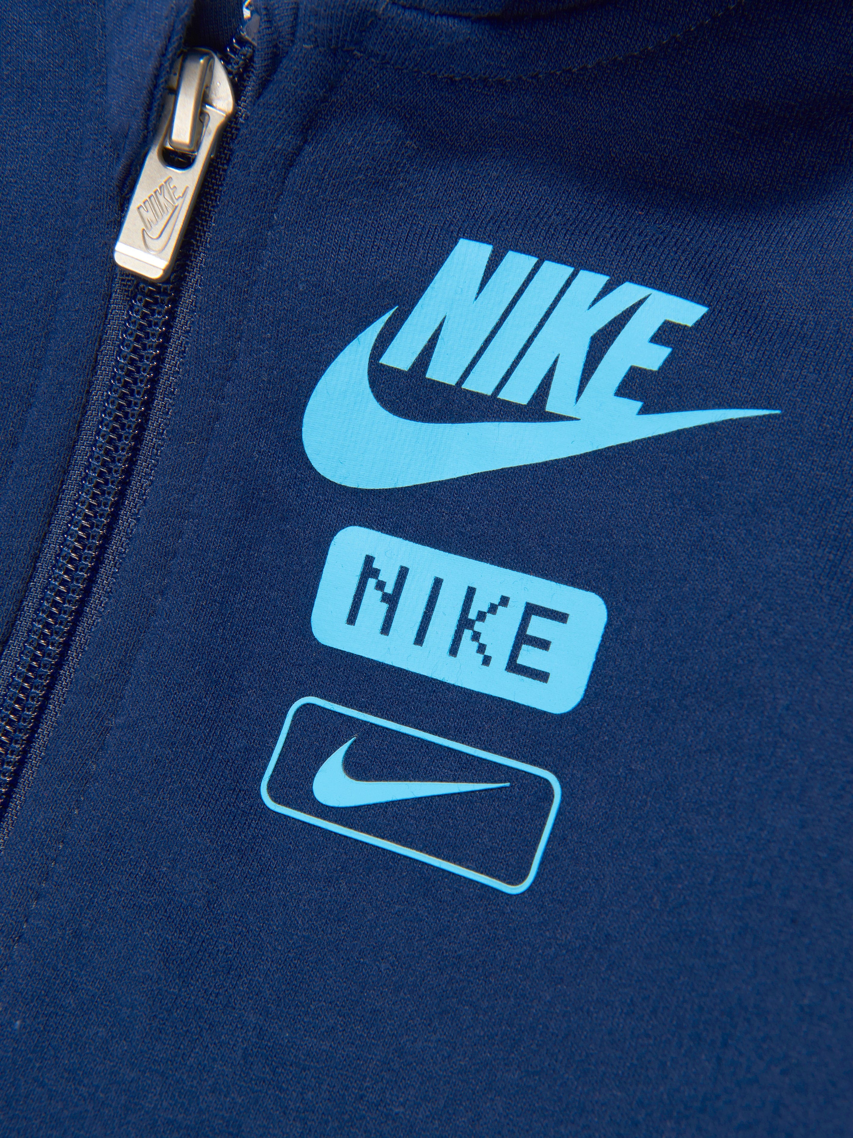 Nike Baby Boys NSW Club Onesie in Navy