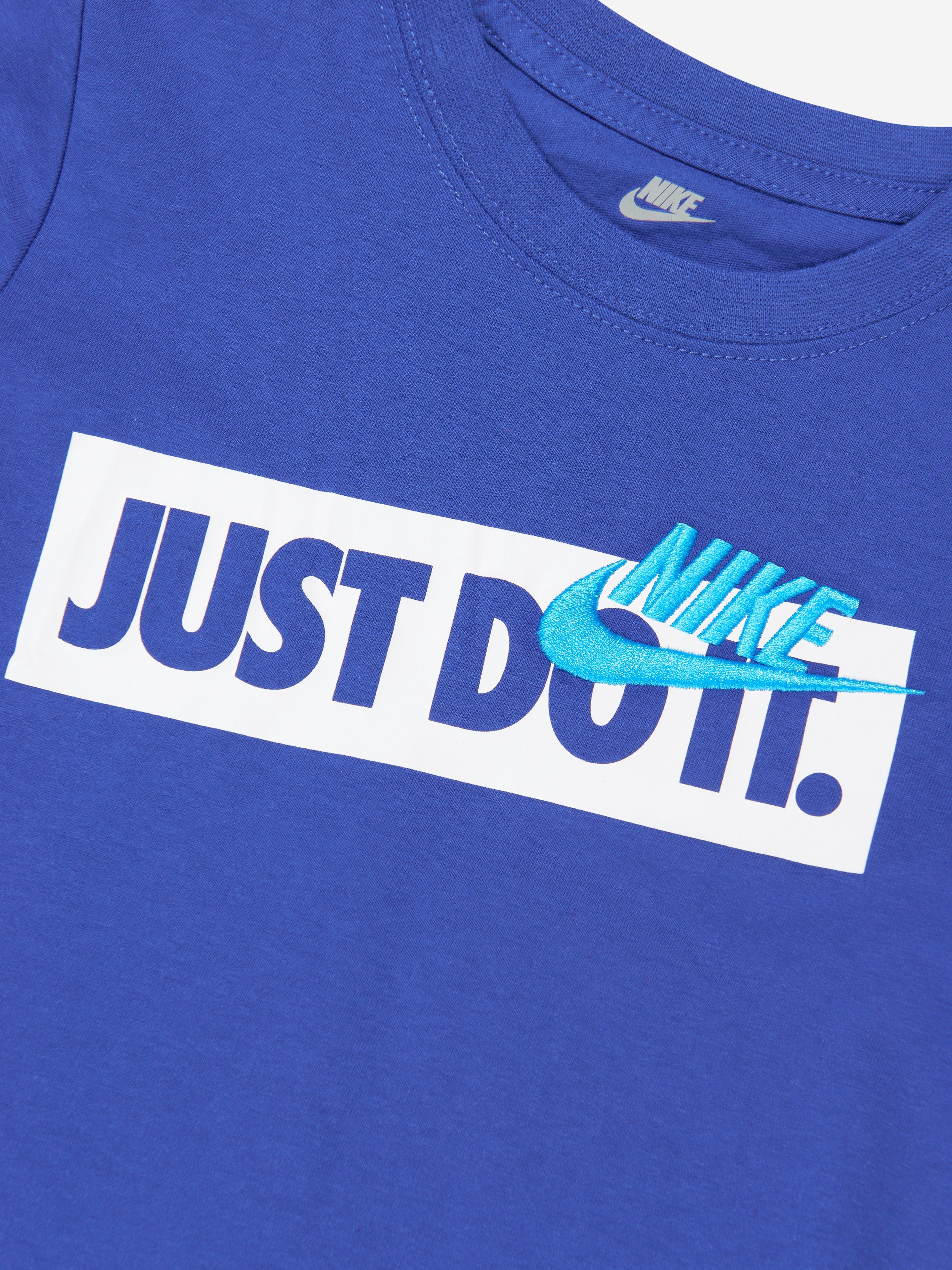 Nike Boys JDI Embroidery T-Shirt in Blue