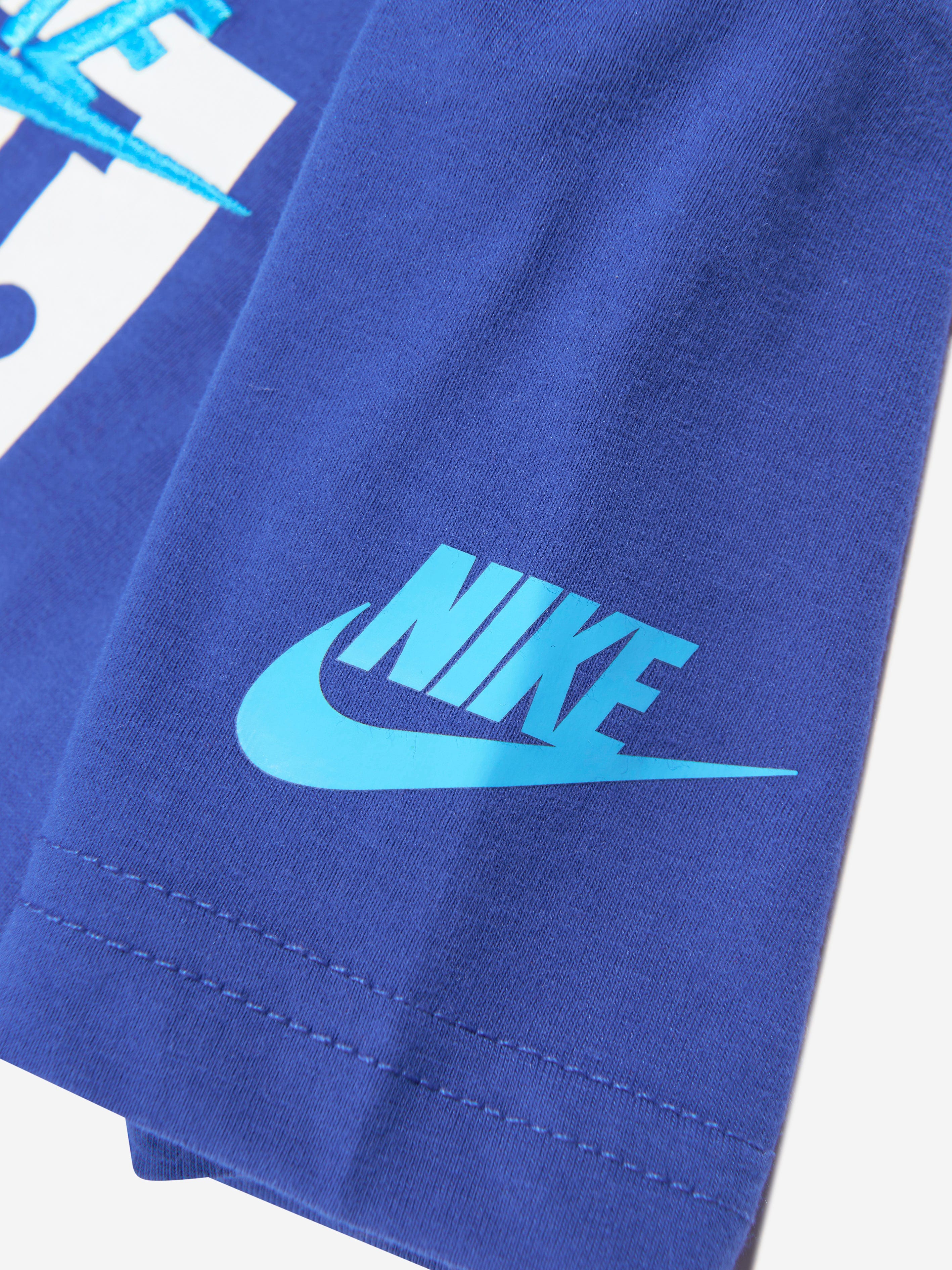 Nike Boys JDI Embroidery T-Shirt in Blue