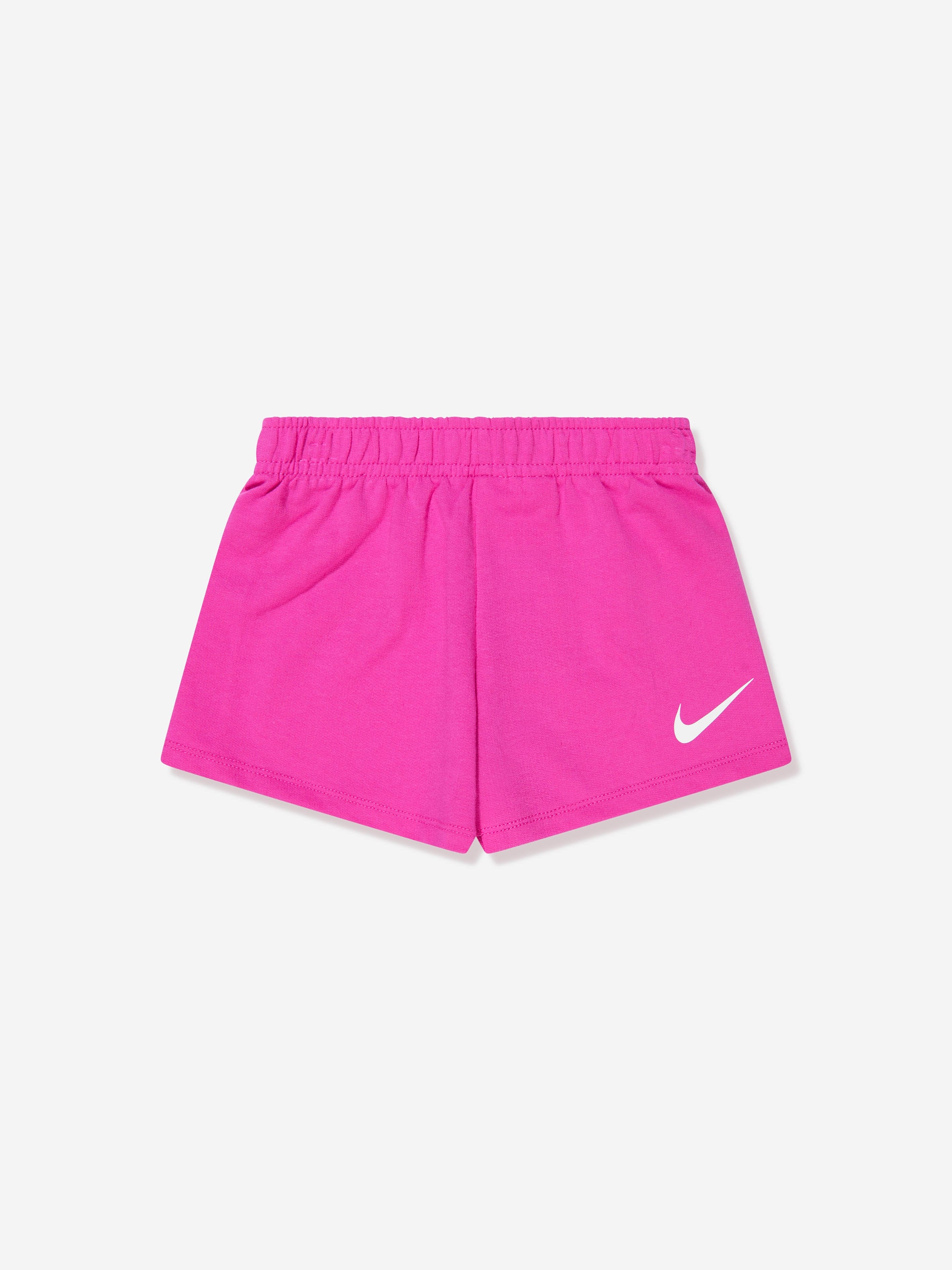 Nike Girls T-Shirt And Shorts Set in Pink