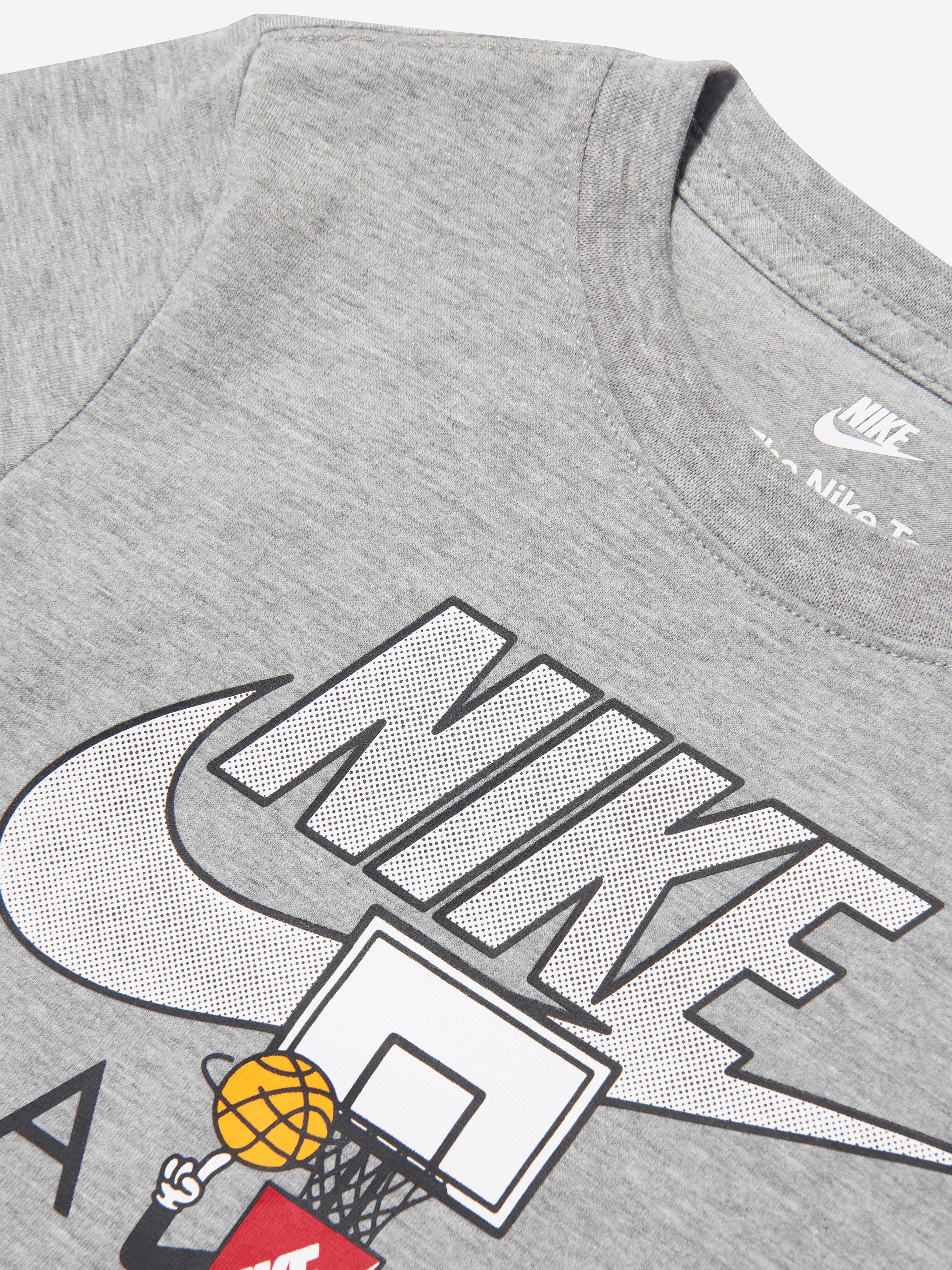 Nike Boys Icons Of Play T-Shirt in Grey