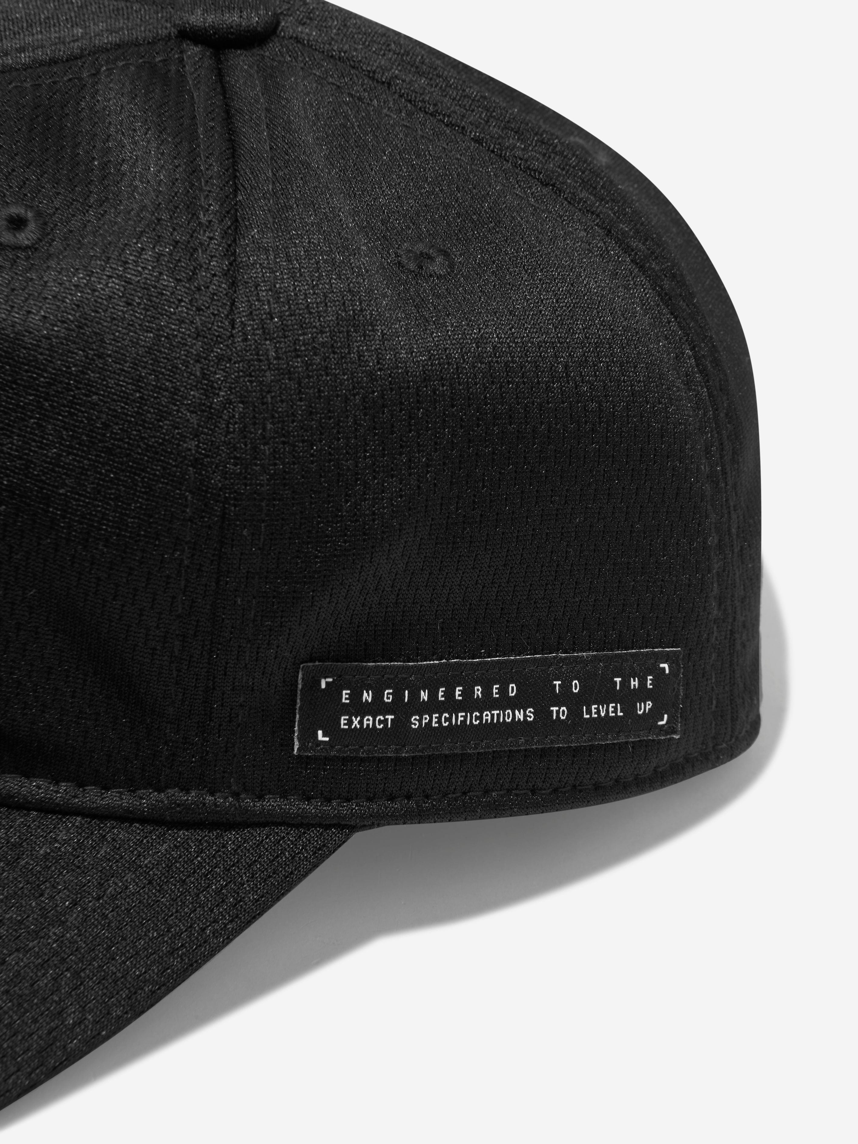 Nike Boys Curve Brim Logo Cap in Black