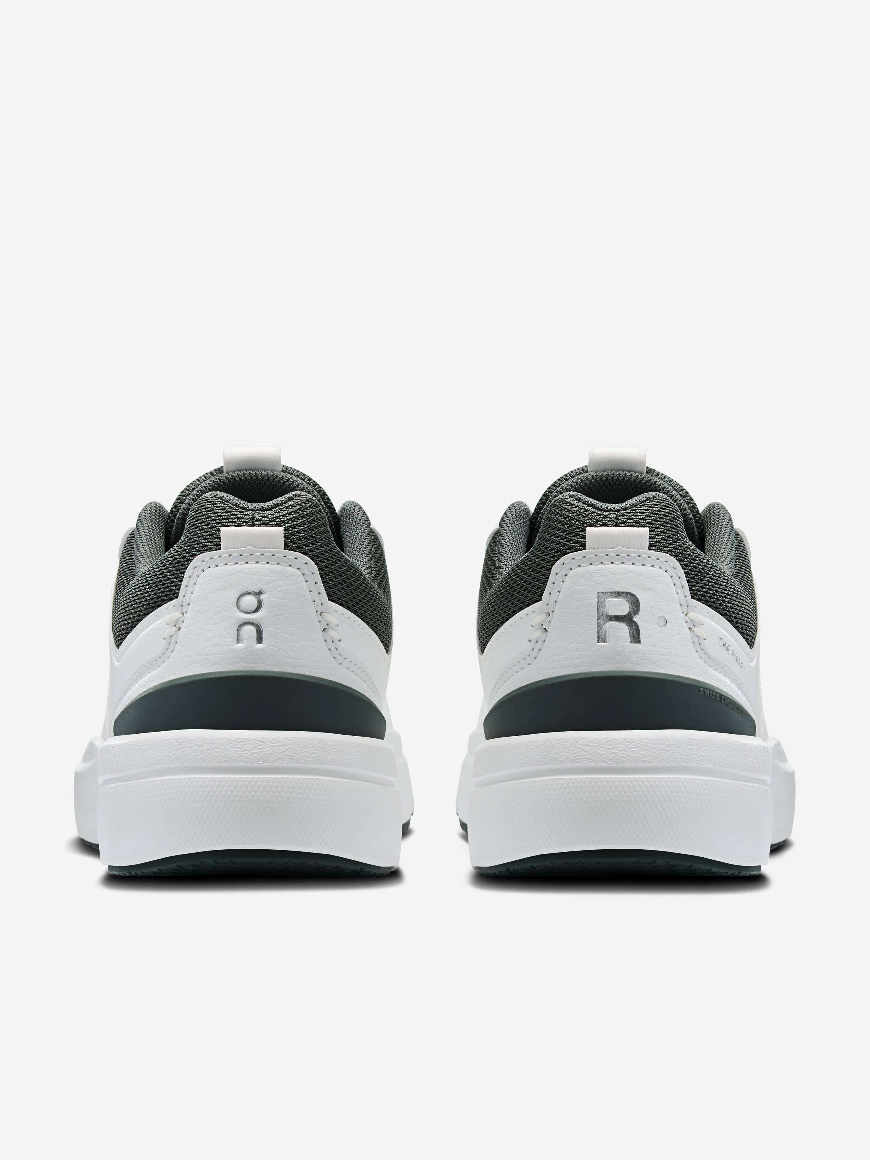 On Running Kids The Roger Trainers in White