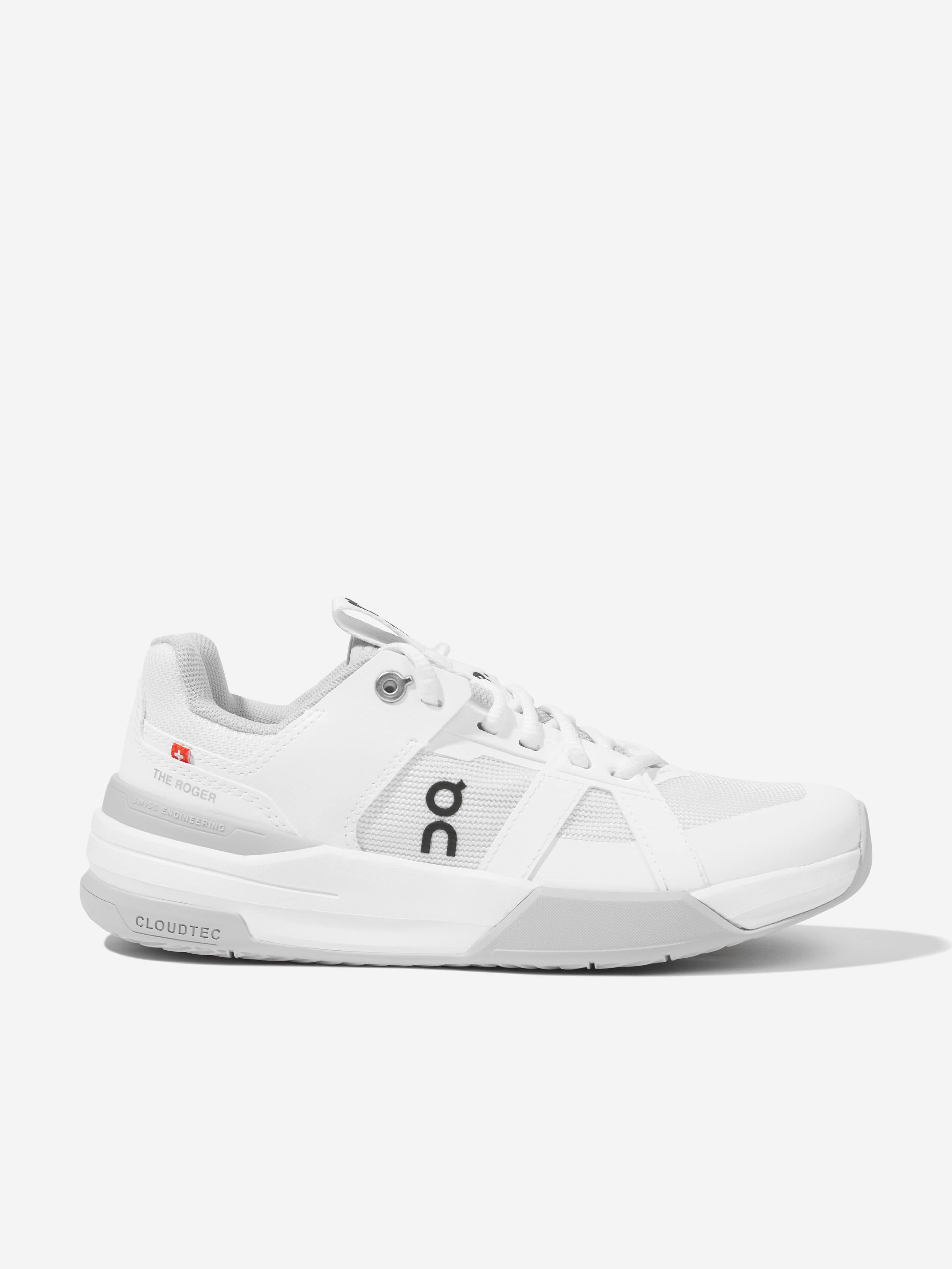 On Running Kids The Roger CH Pro Youth Trainers in White