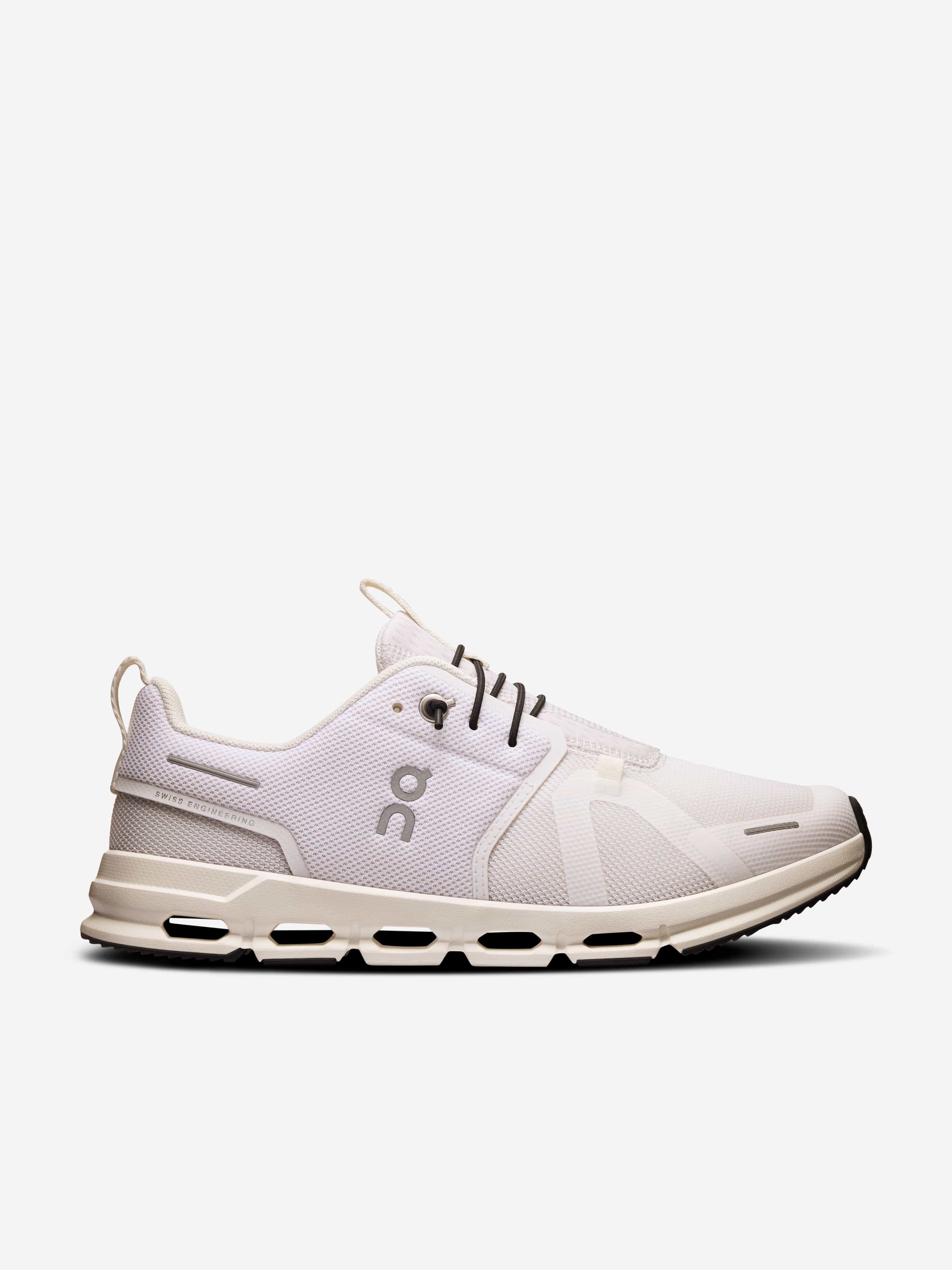 On Running Kids Cloud Sky Trainers in White