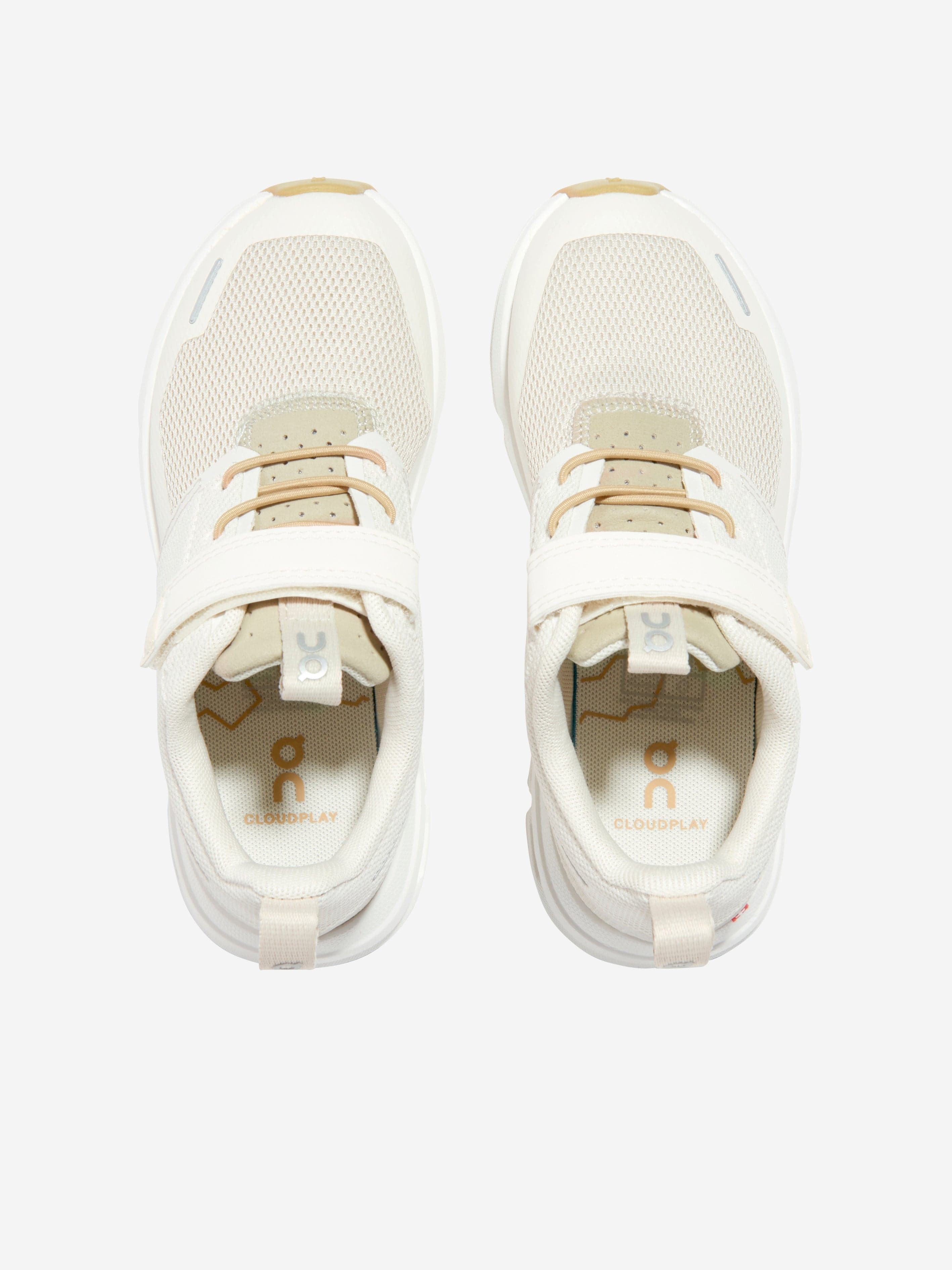 On Running Kids Cloud Play Trainers in Ivory