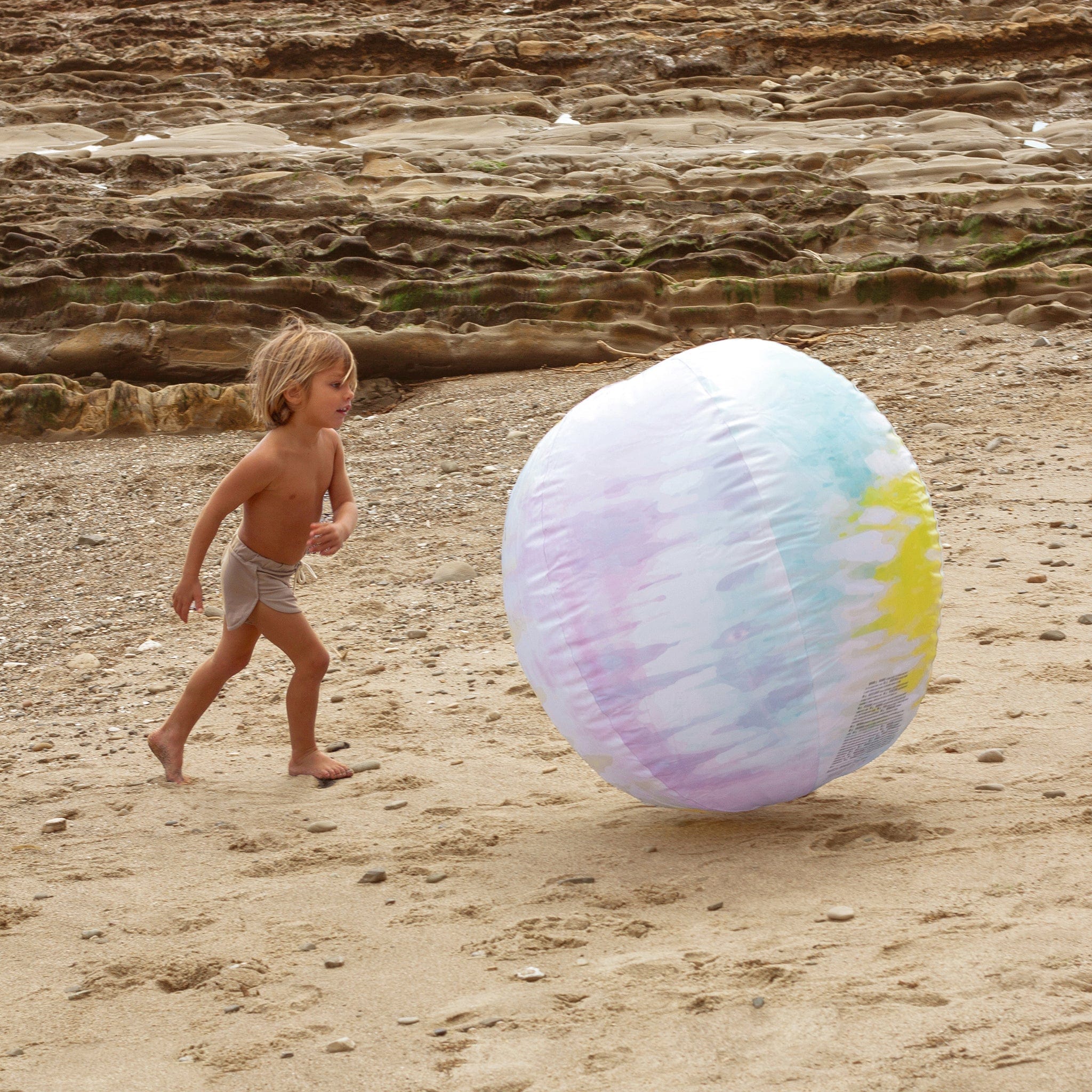 Sunnylife Kids Tie Dye XL Inflatable Beach Ball in Multicolour