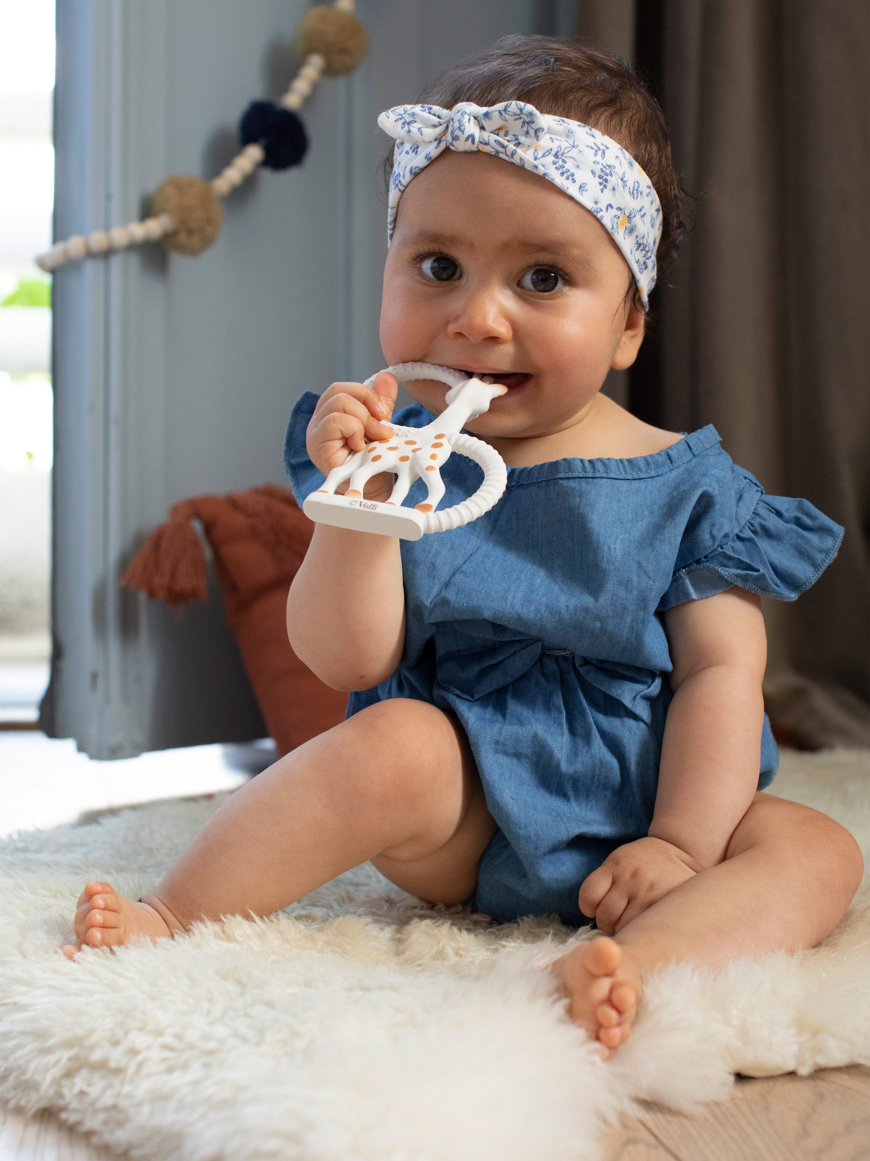 Sophie La Girafe Baby Once Upon A Time Teething Ring in Ivory