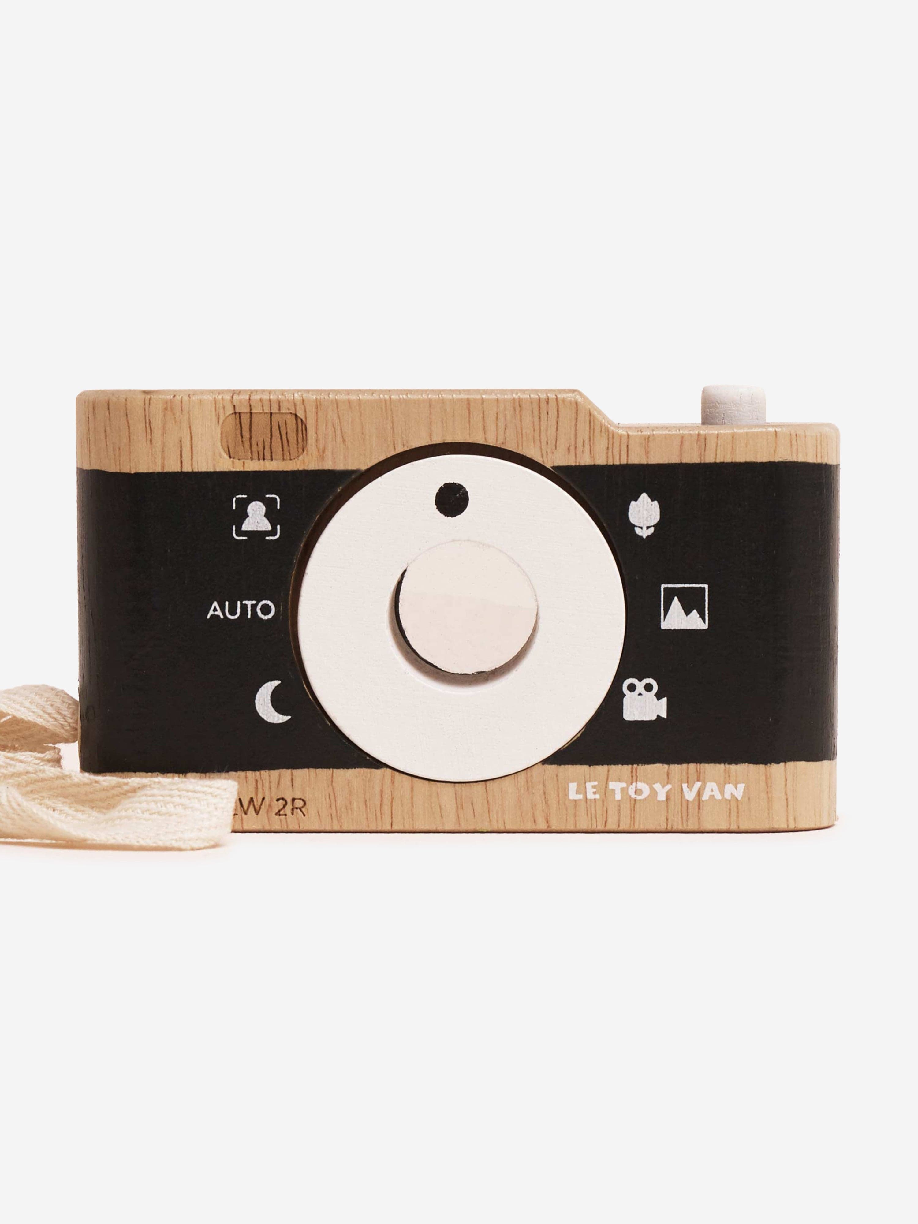 Le Toy Van Wooden Retro Camera (W:13 x D:8 x H:15cm)