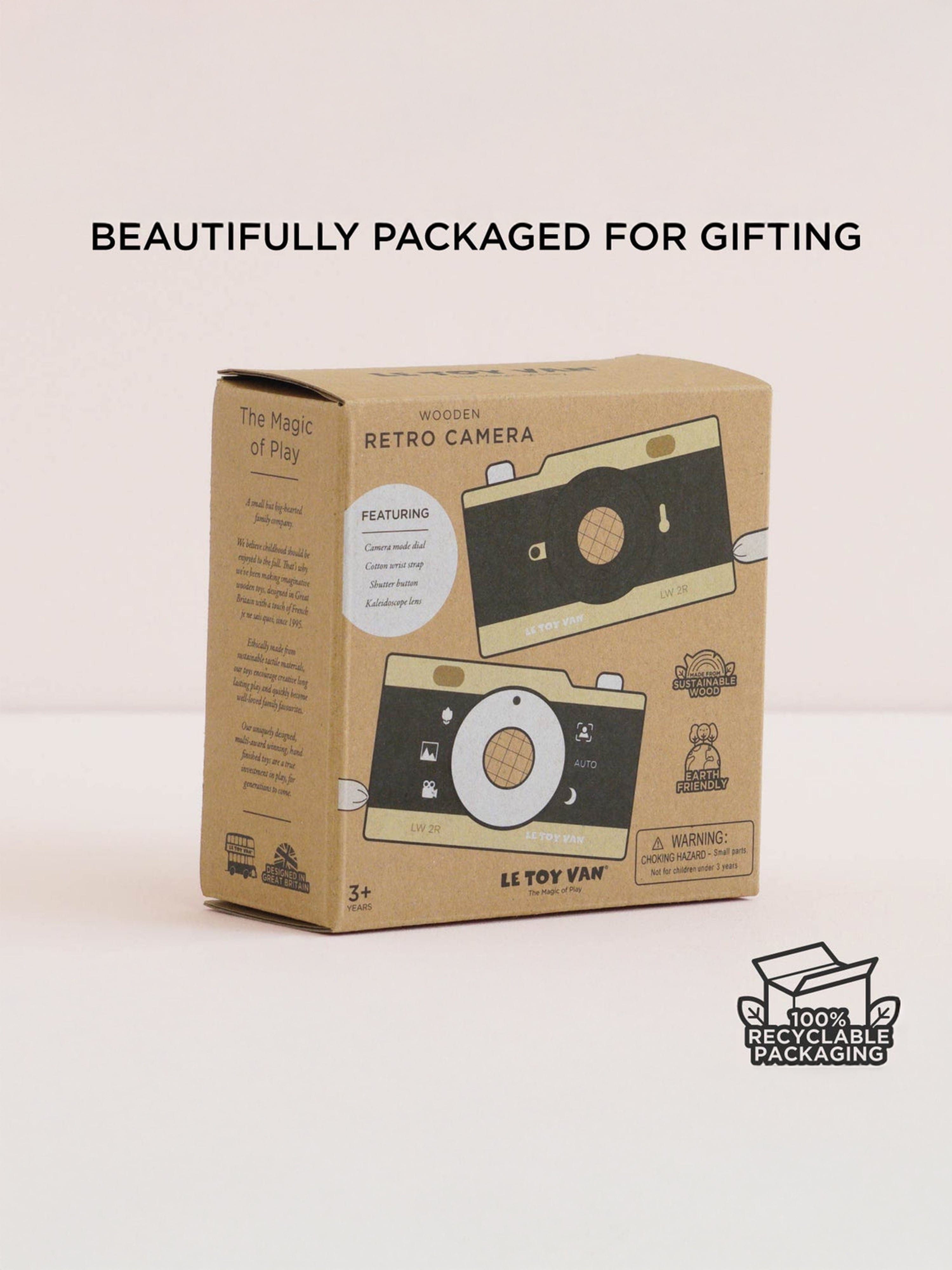 Le Toy Van Wooden Retro Camera (W:13 x D:8 x H:15cm)