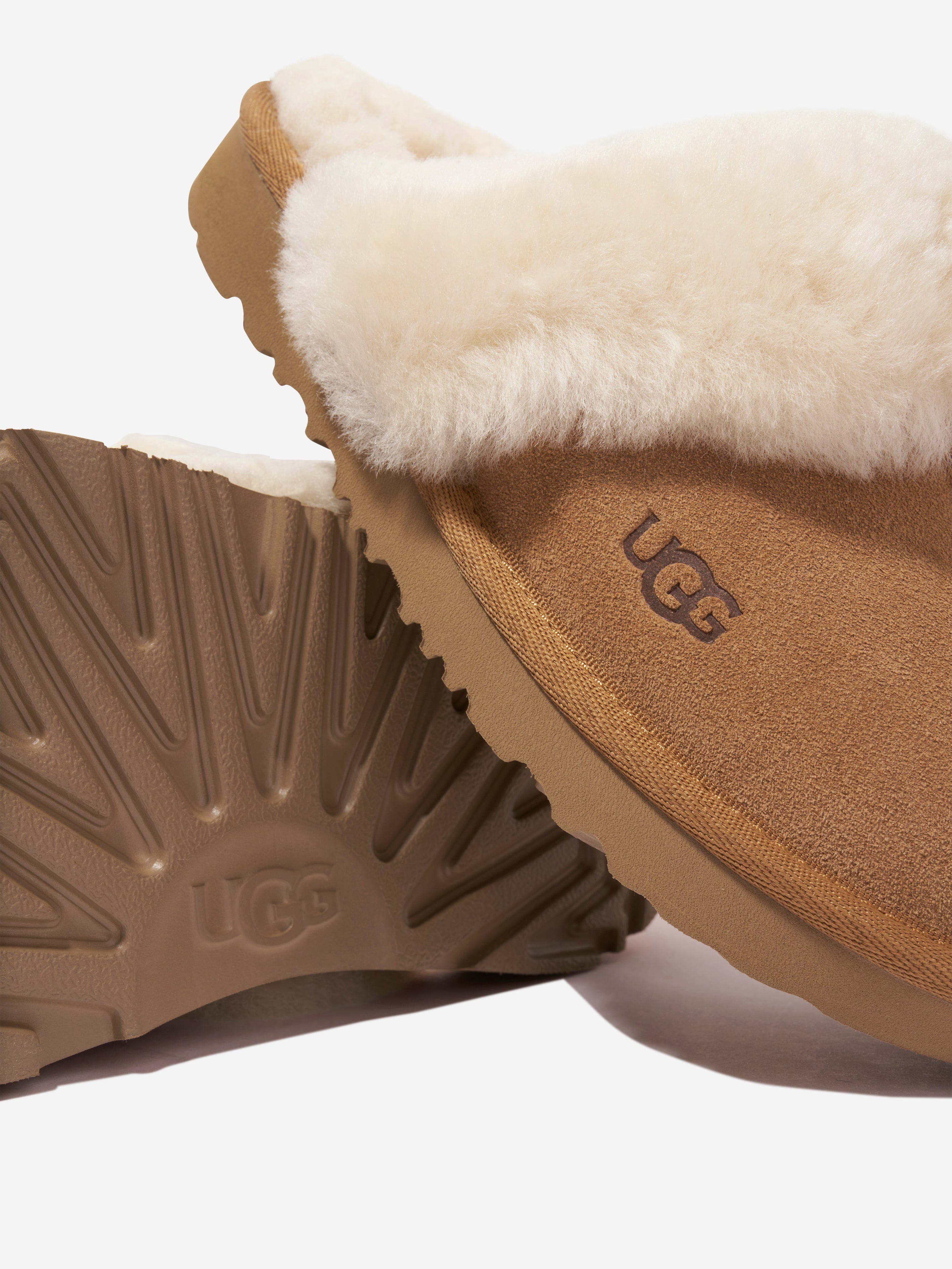 UGG Girls Cozy II Slippers in Brown