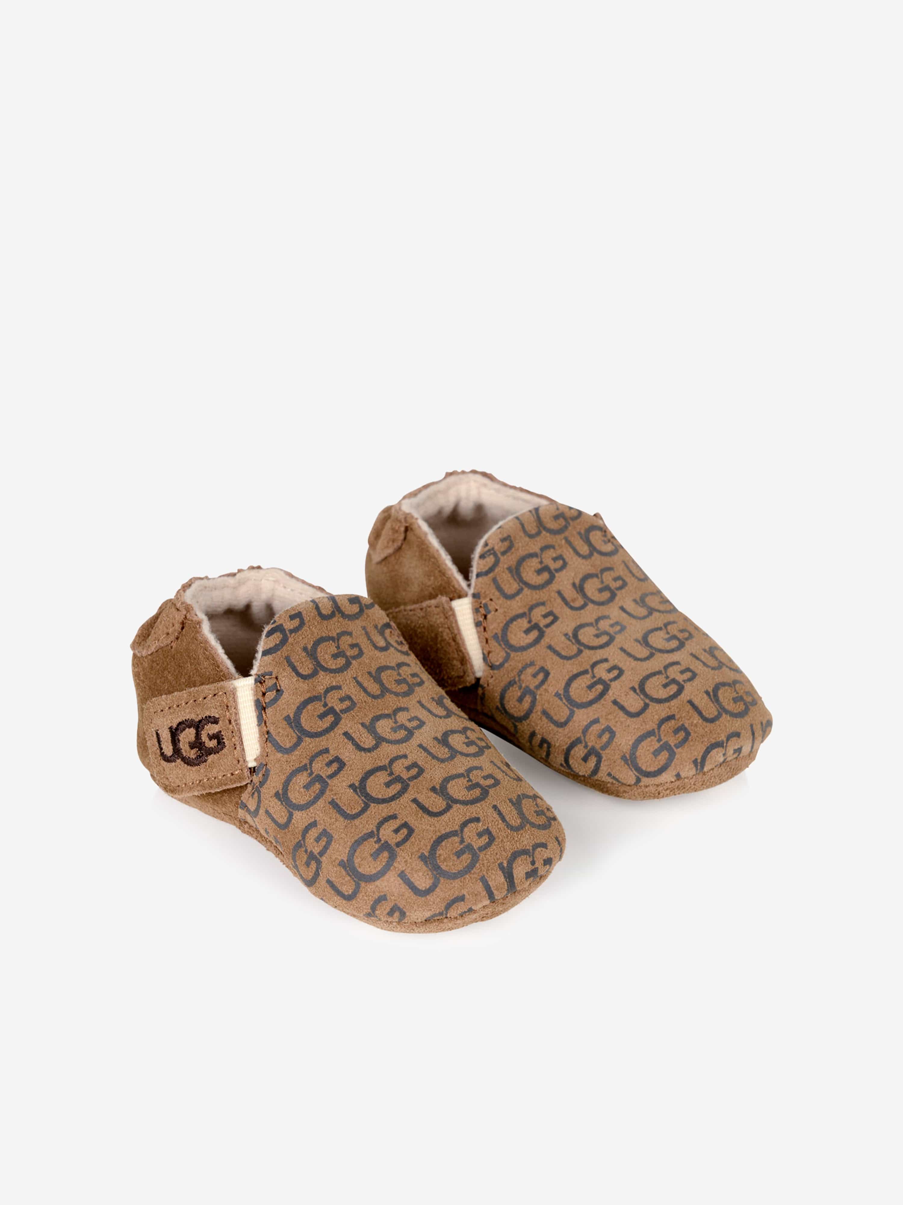 UGG Chestnut Baby Logo Prewalker Roos Booties