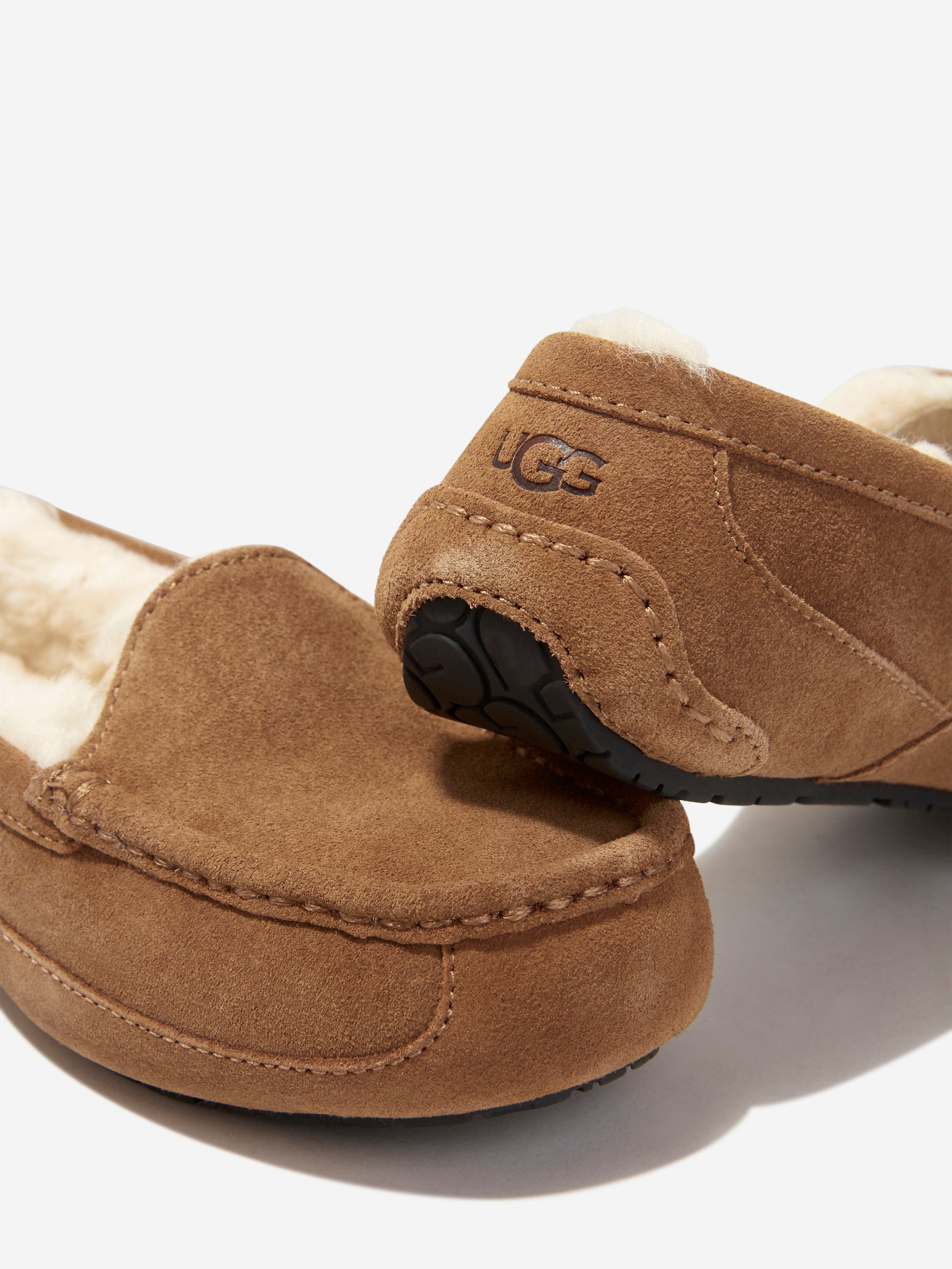 UGG Kids Ascot Slippers in Brown