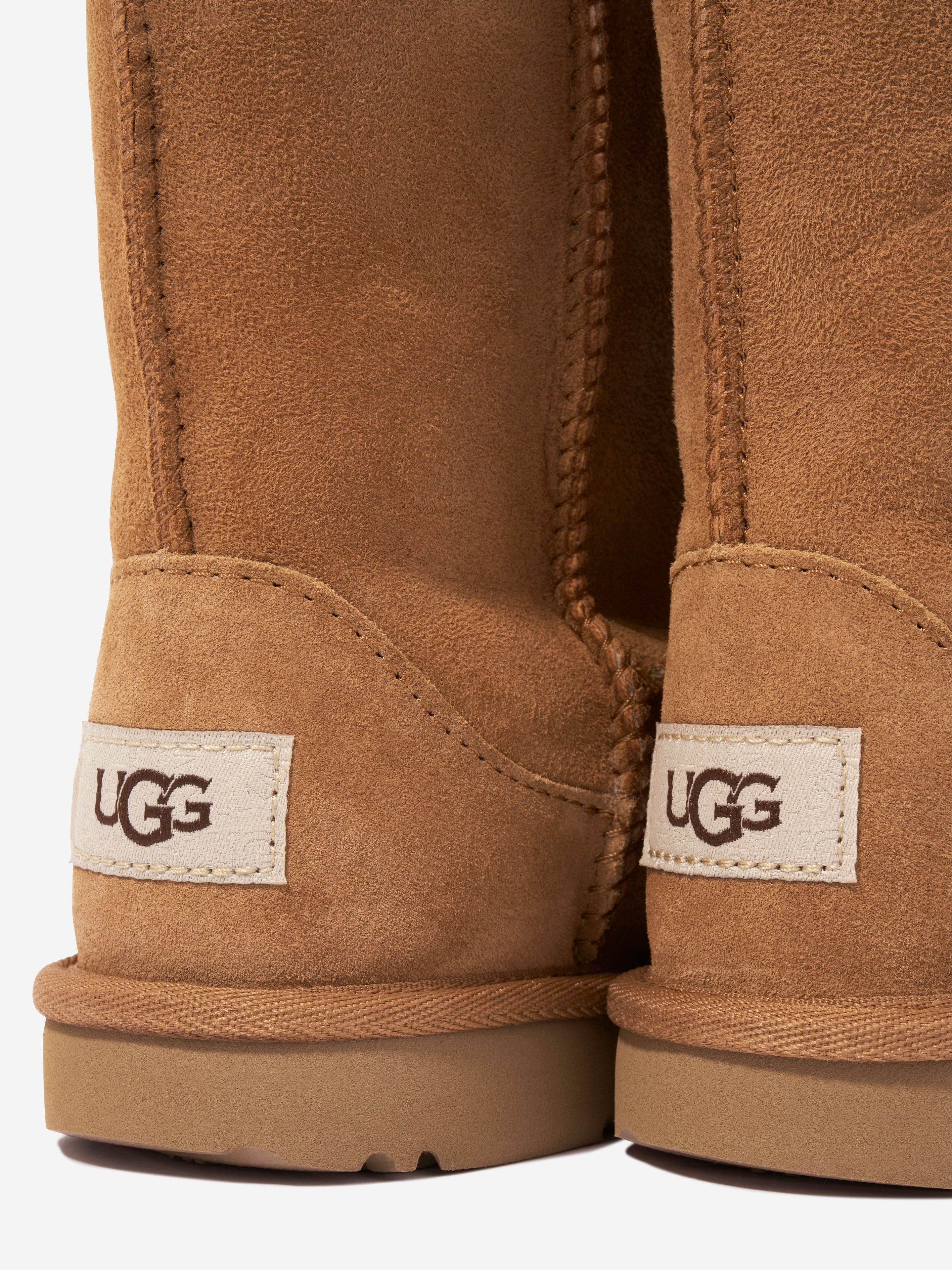 UGG Kids Classic II Boots in Brown