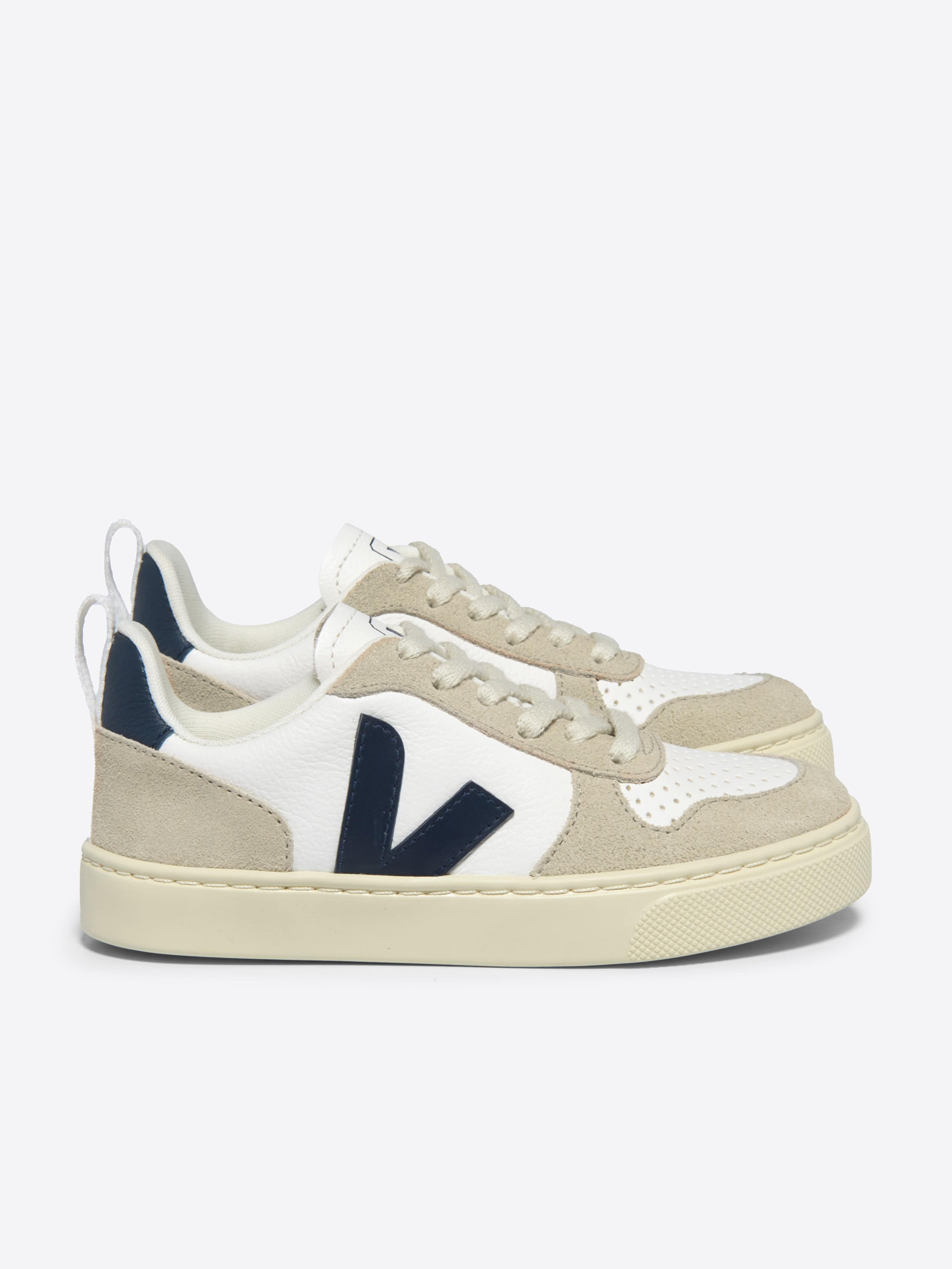 VEJA4002_WHITE_1