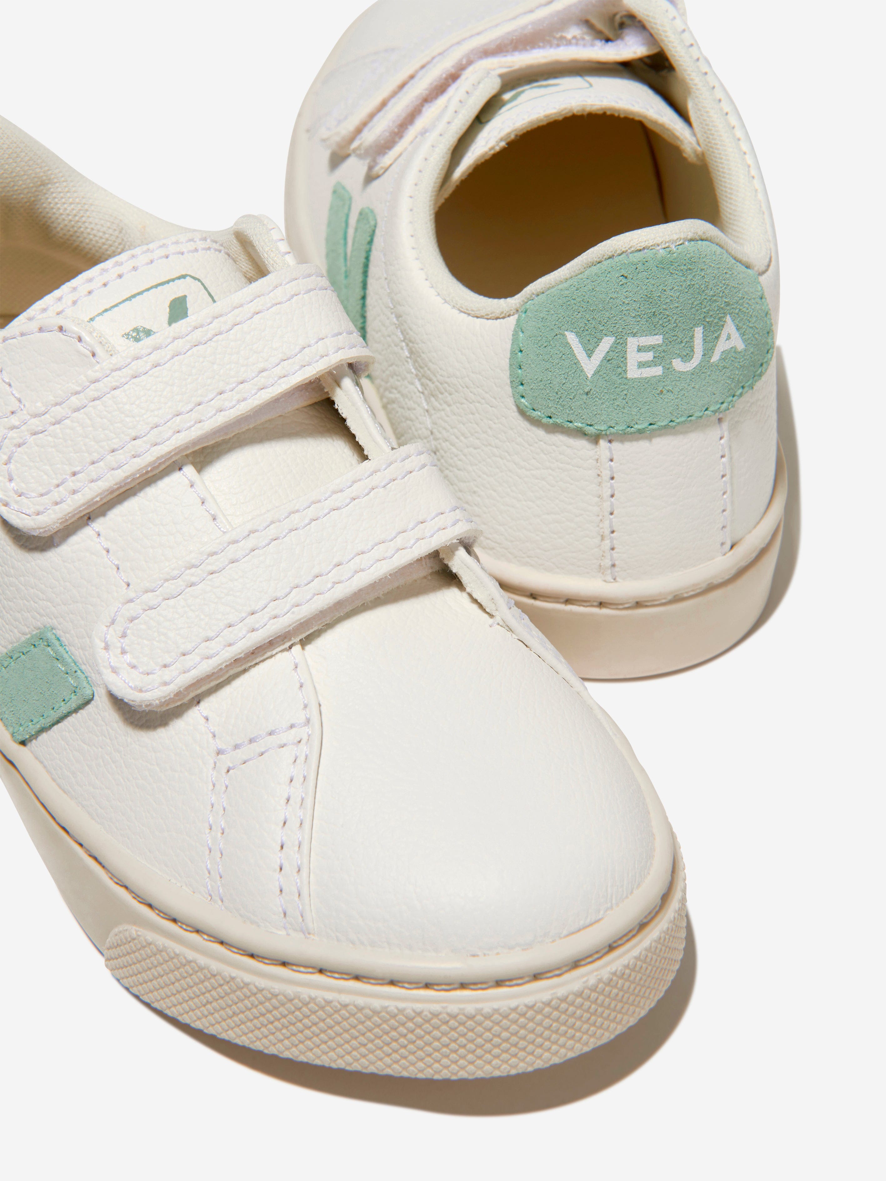 Veja Girls Small Esplar Velcro Trainers in White